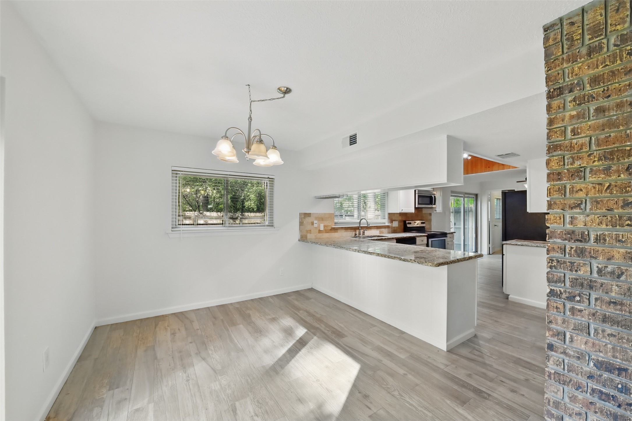 19 Still Glen Court Property Photo 7