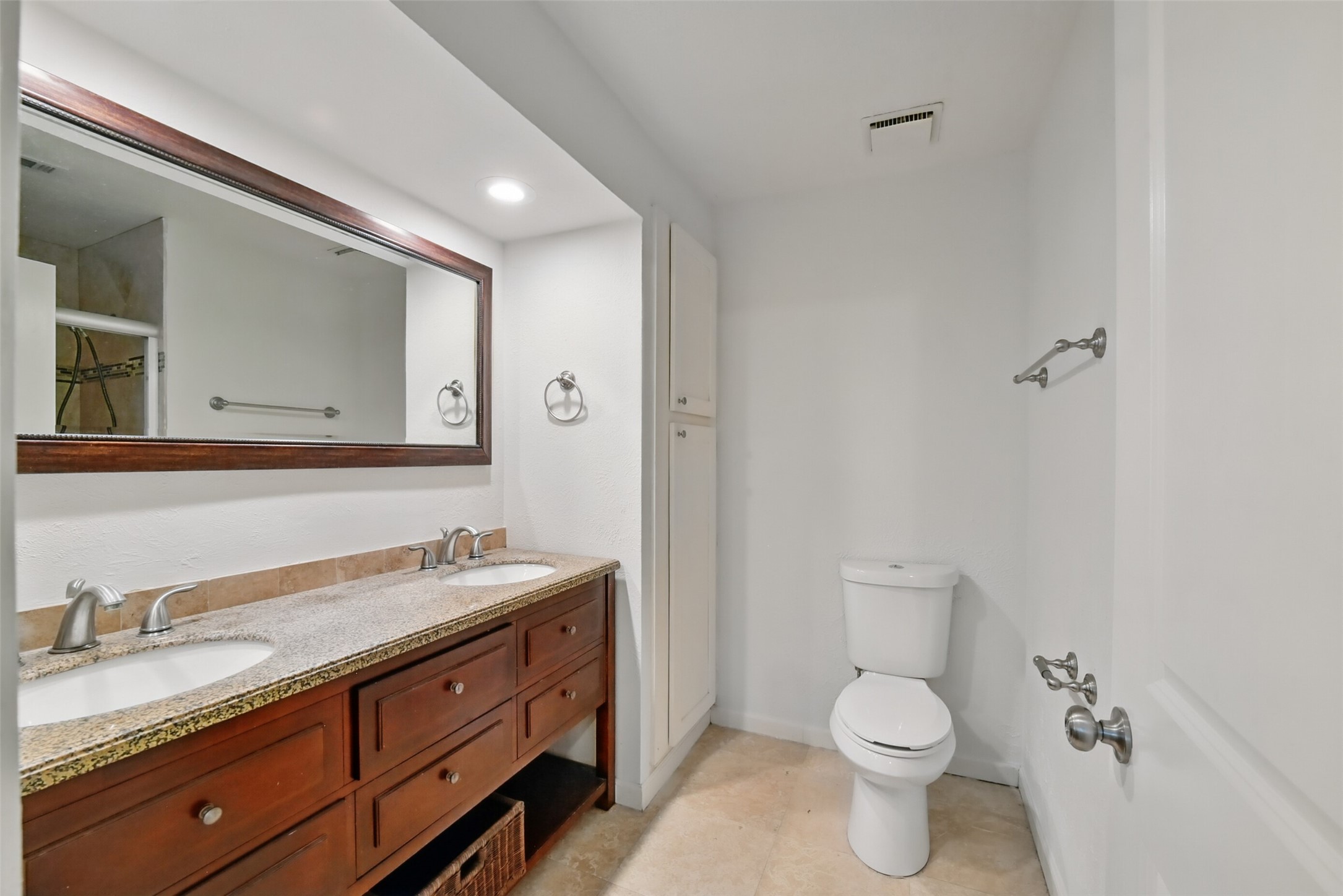 19 Still Glen Court Property Photo 17