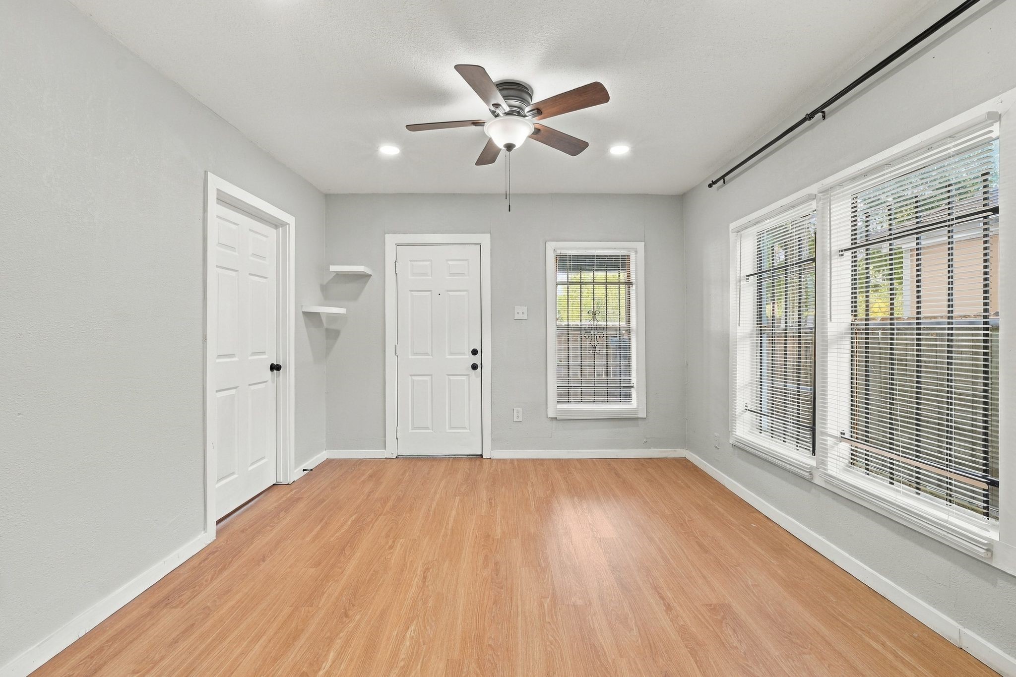 2903 Burkett Street Property Photo 10