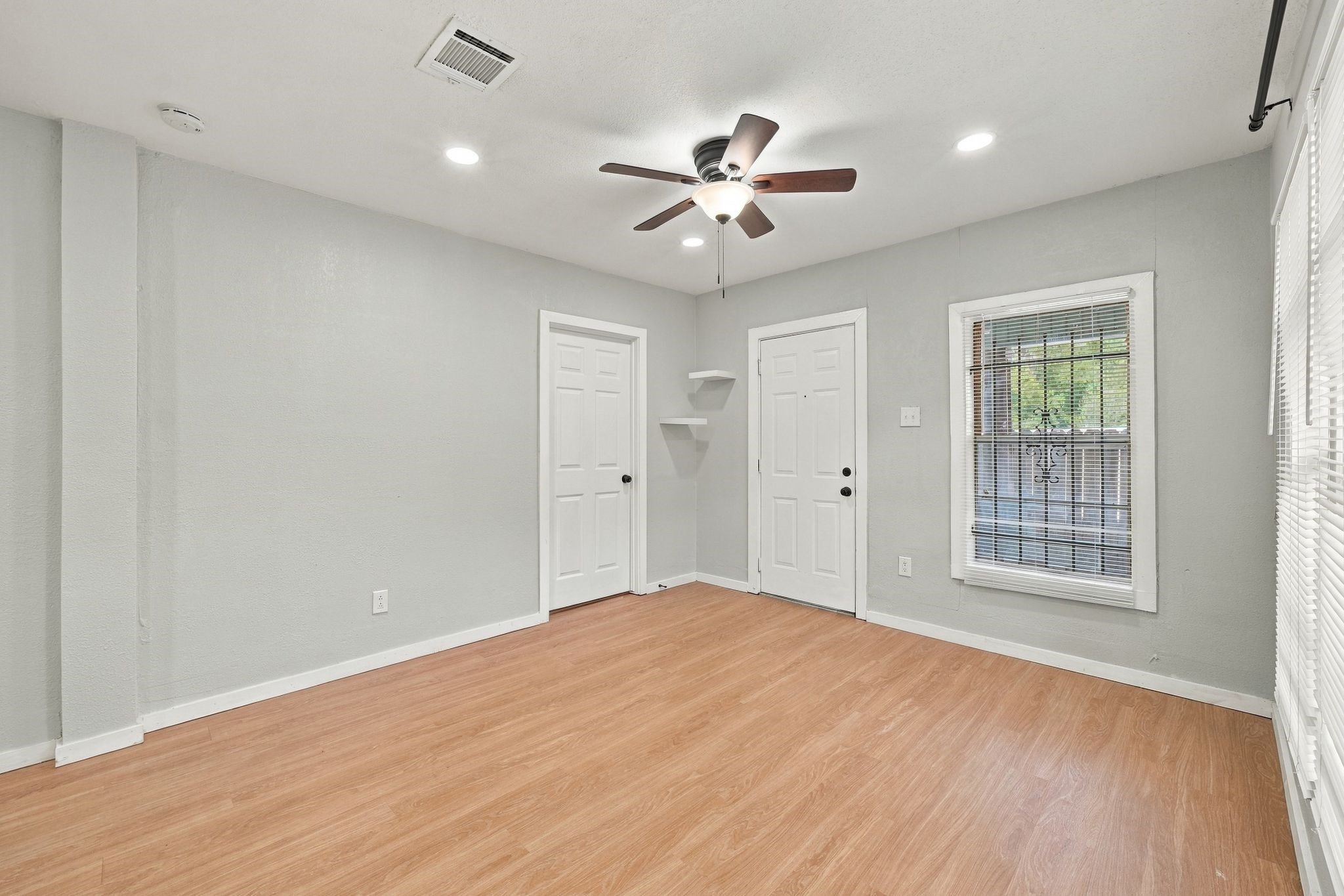 2903 Burkett Street Property Photo 11