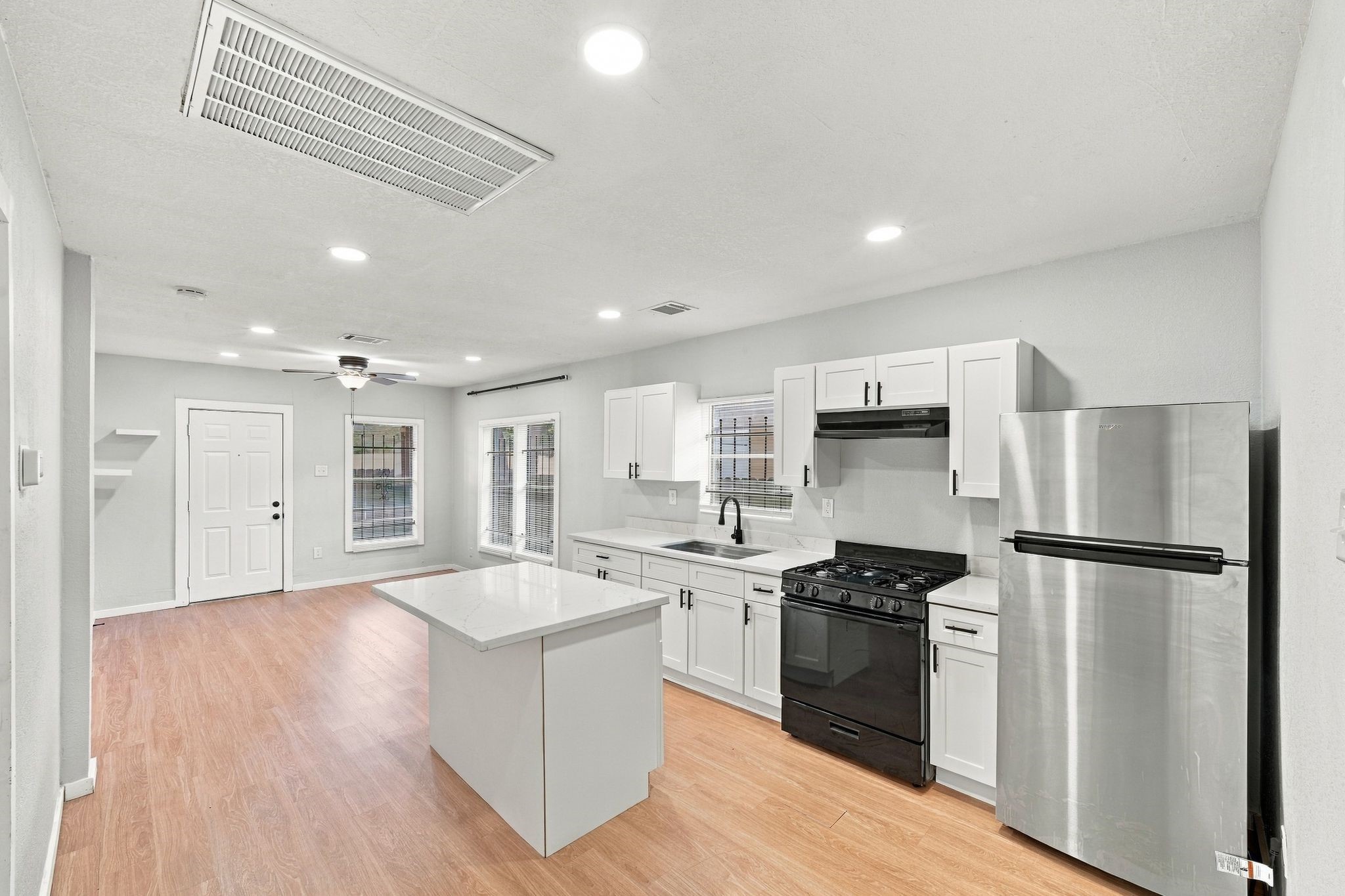 2903 Burkett Street Property Photo 13