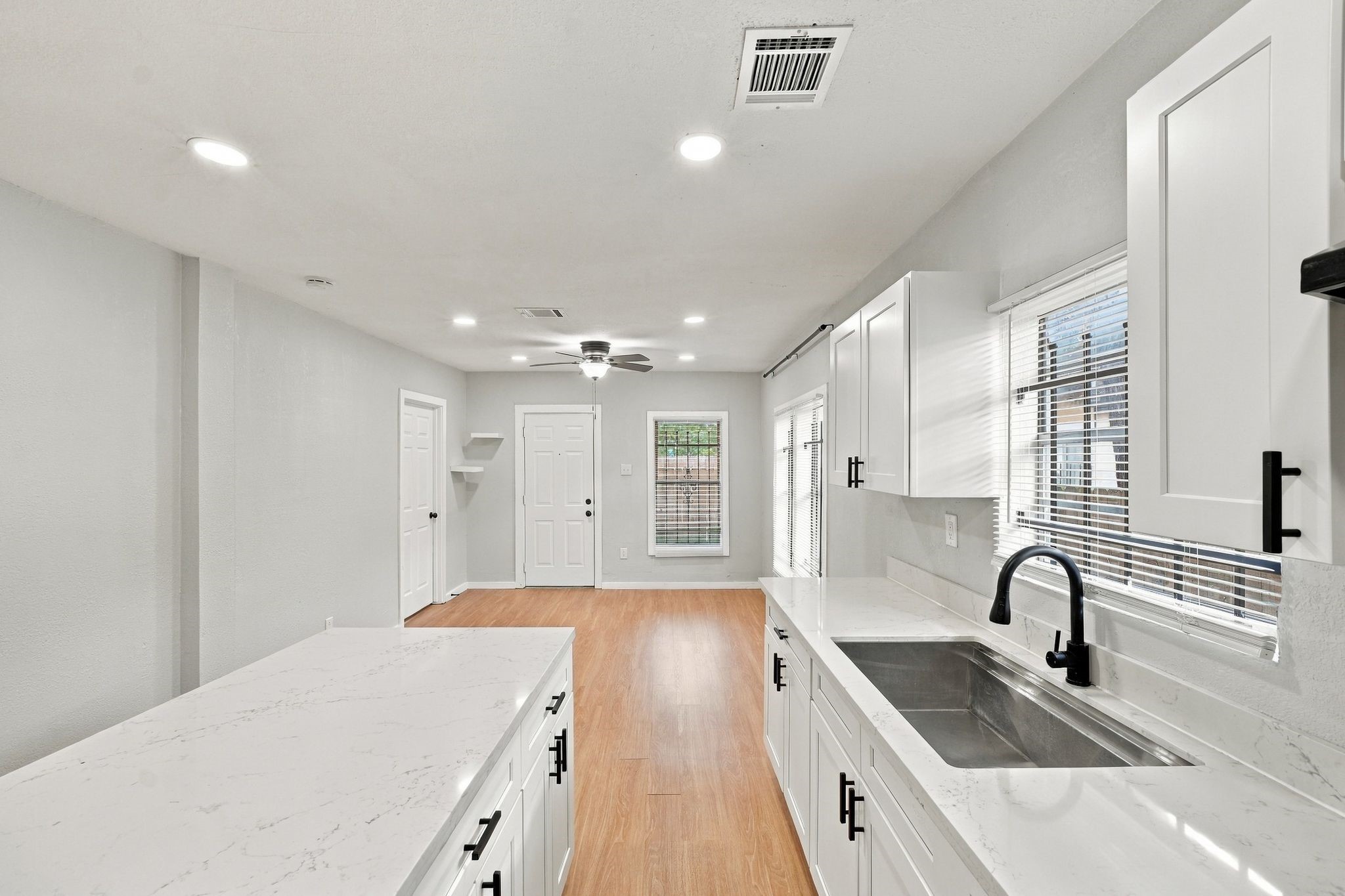 2903 Burkett Street Property Photo 17