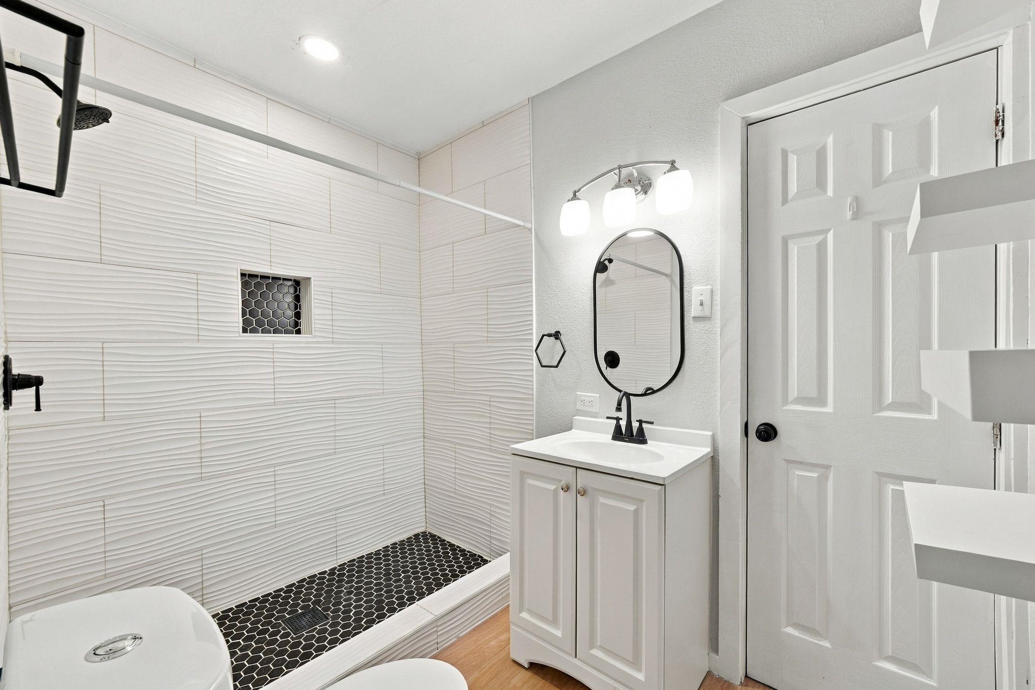 2903 Burkett Street Property Photo 23