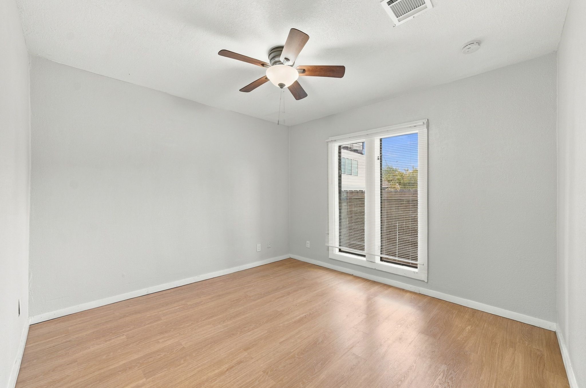 2903 Burkett Street Property Photo 25