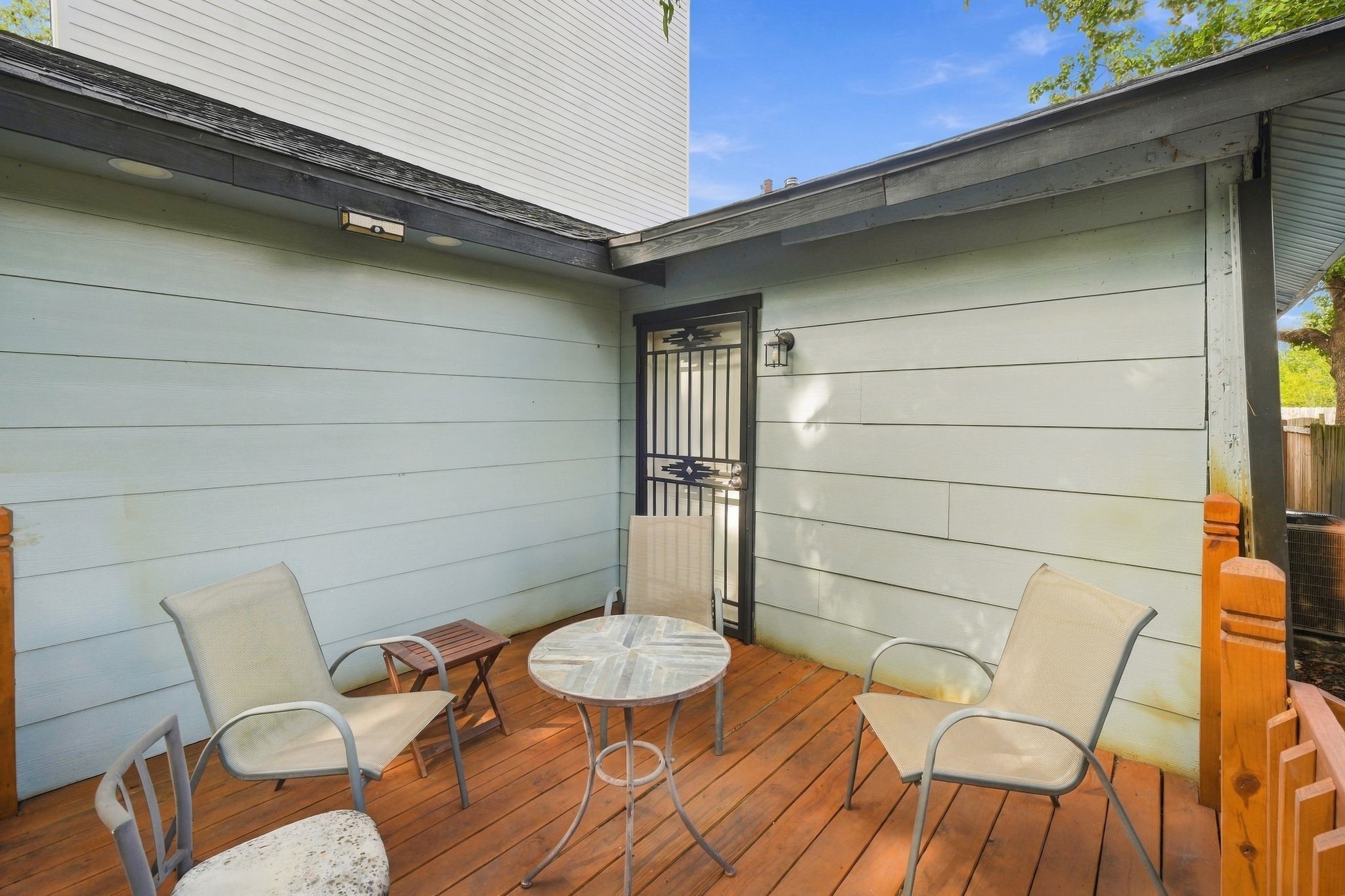 2903 Burkett Street Property Photo 28