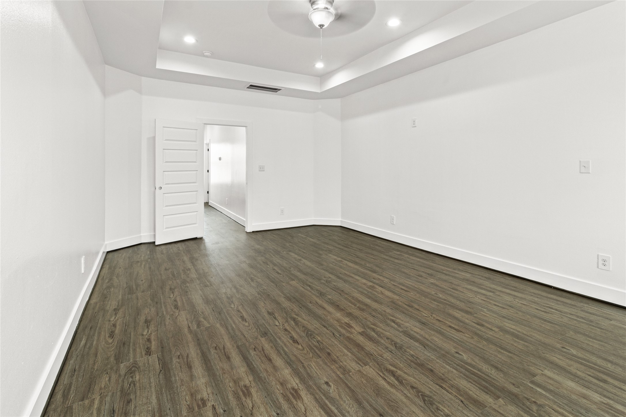 2204 Hoskins Drive Property Photo 8