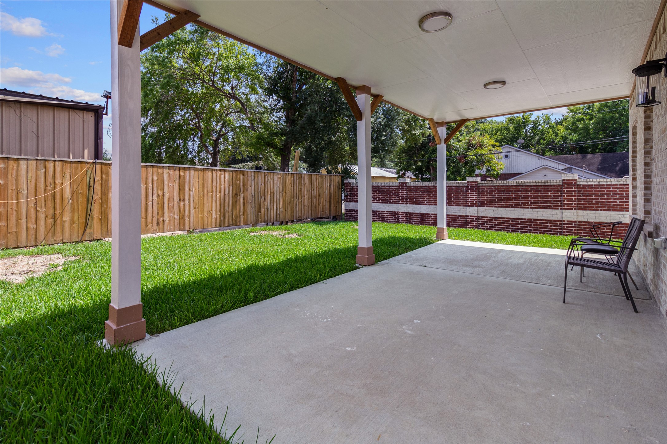 2204 Hoskins Drive Property Photo 19