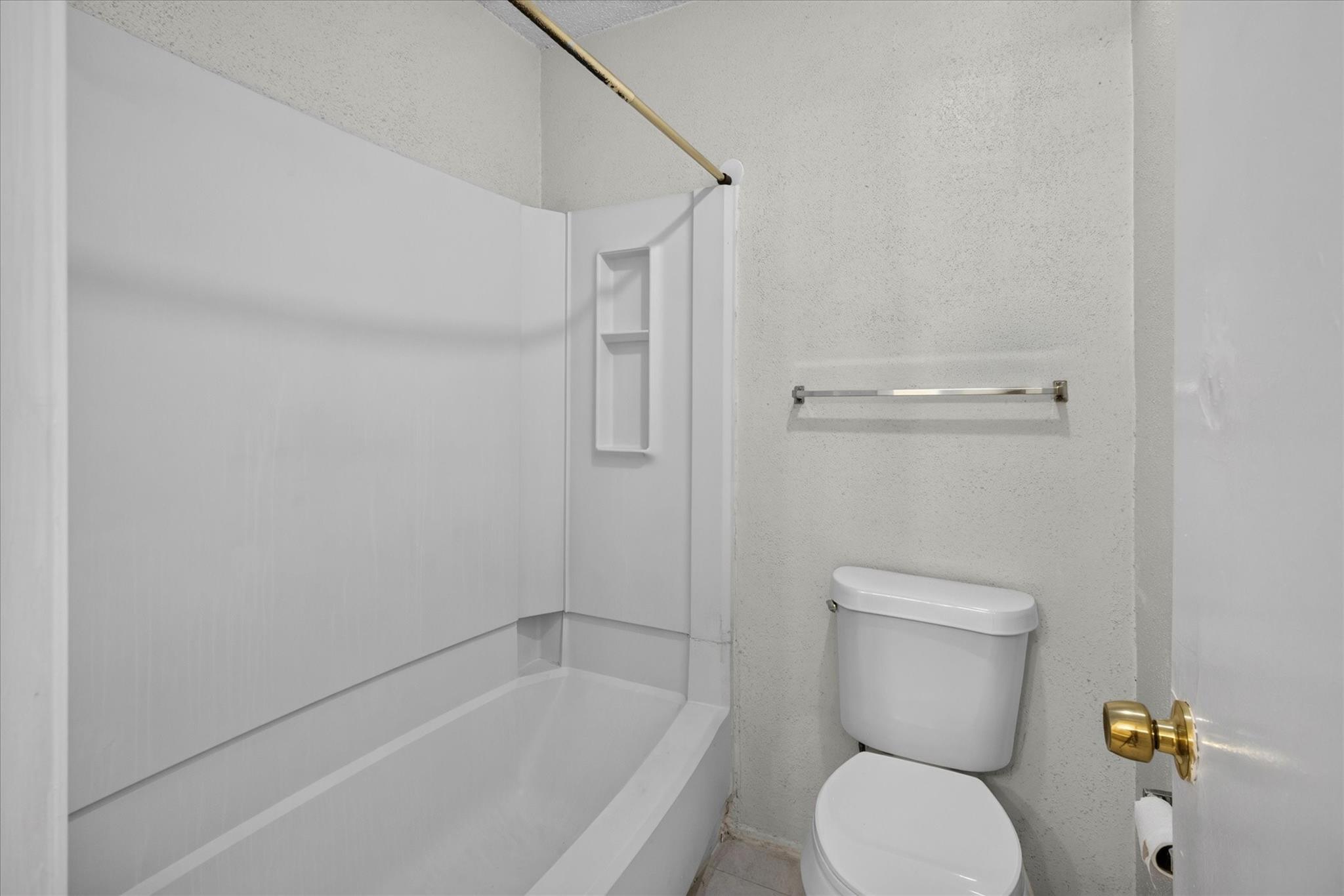 11881 Bob White Drive # 828, Houston Tx 77035 Property Photo 21