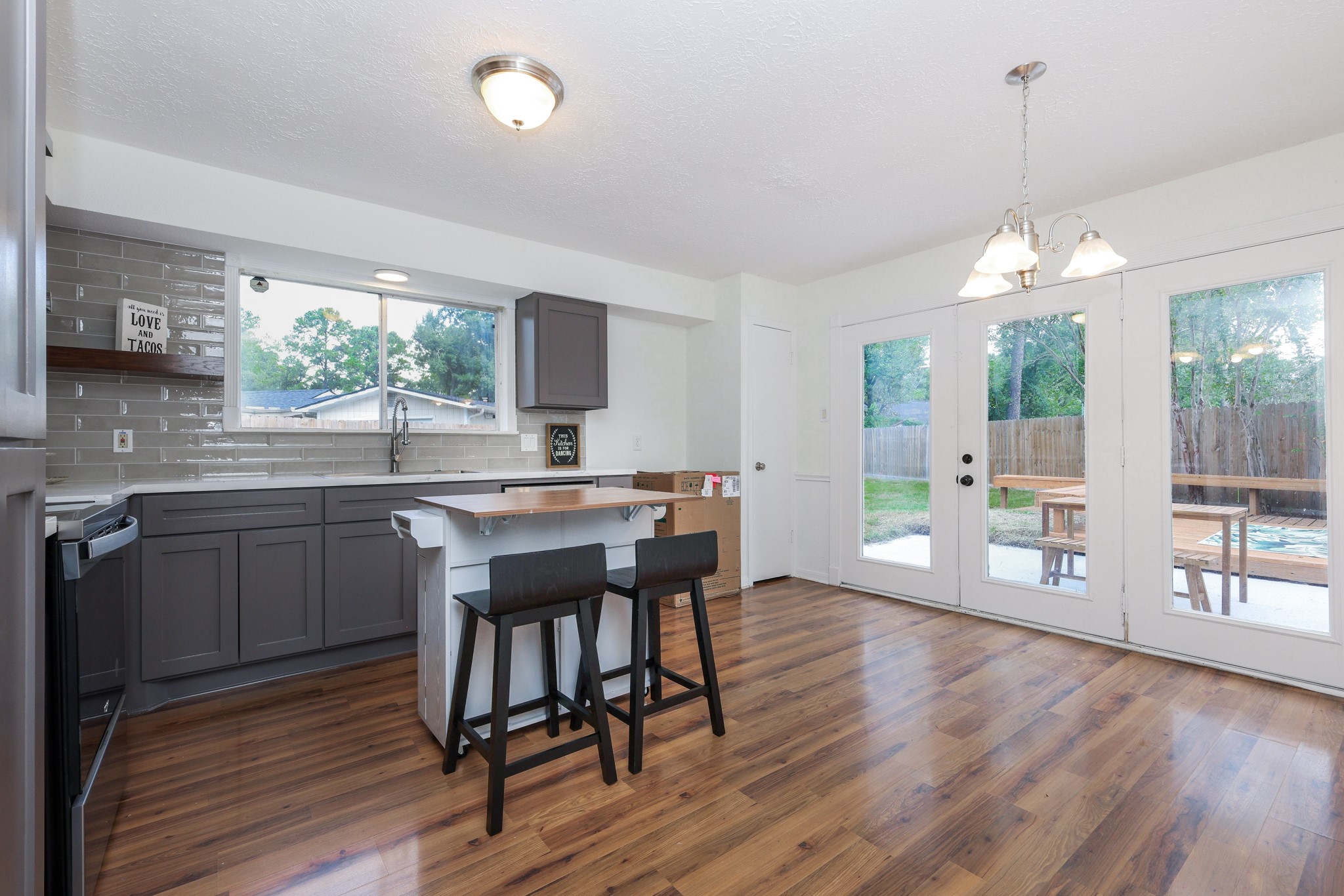 7211 Foxside Lane Property Photo 8