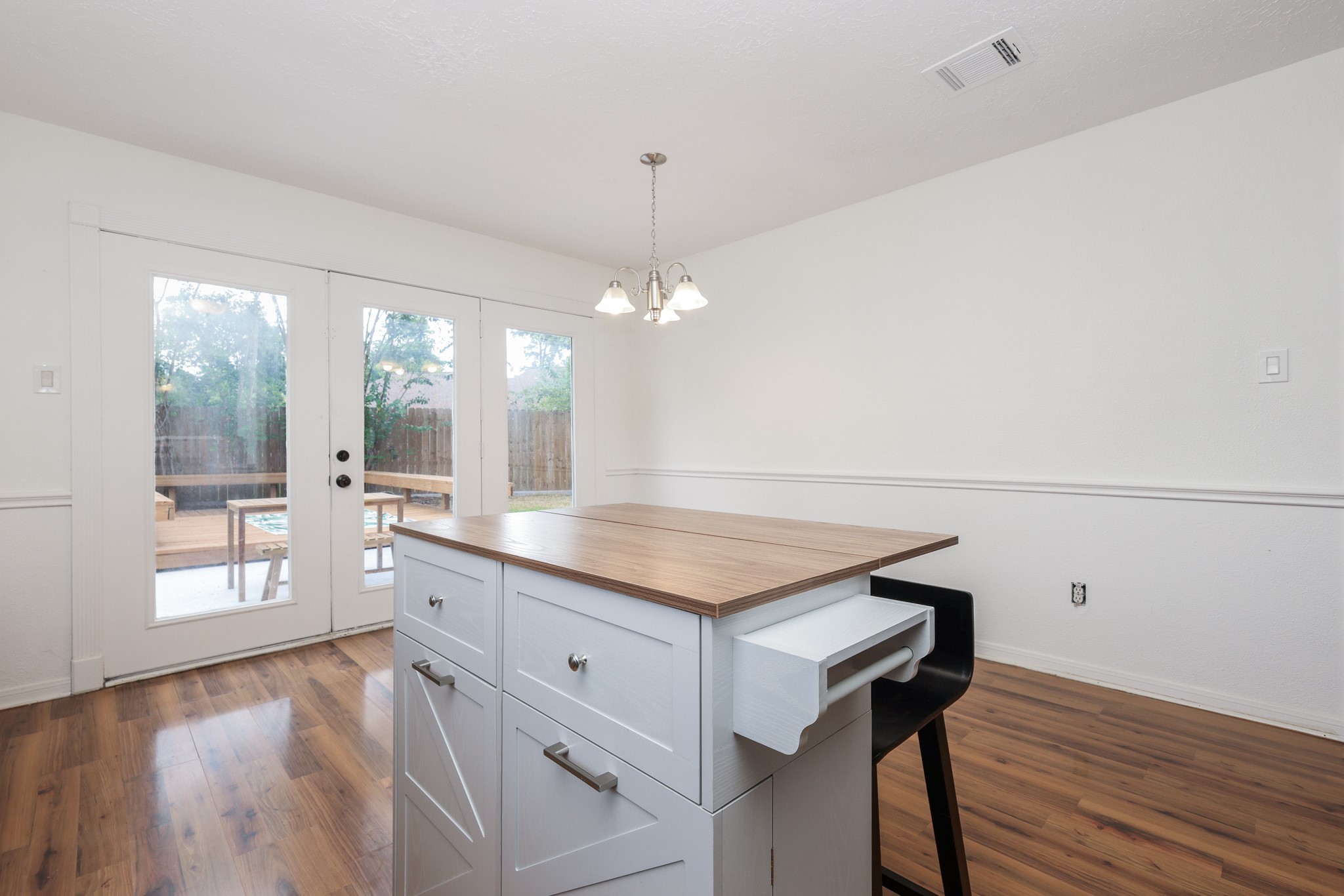7211 Foxside Lane Property Photo 13