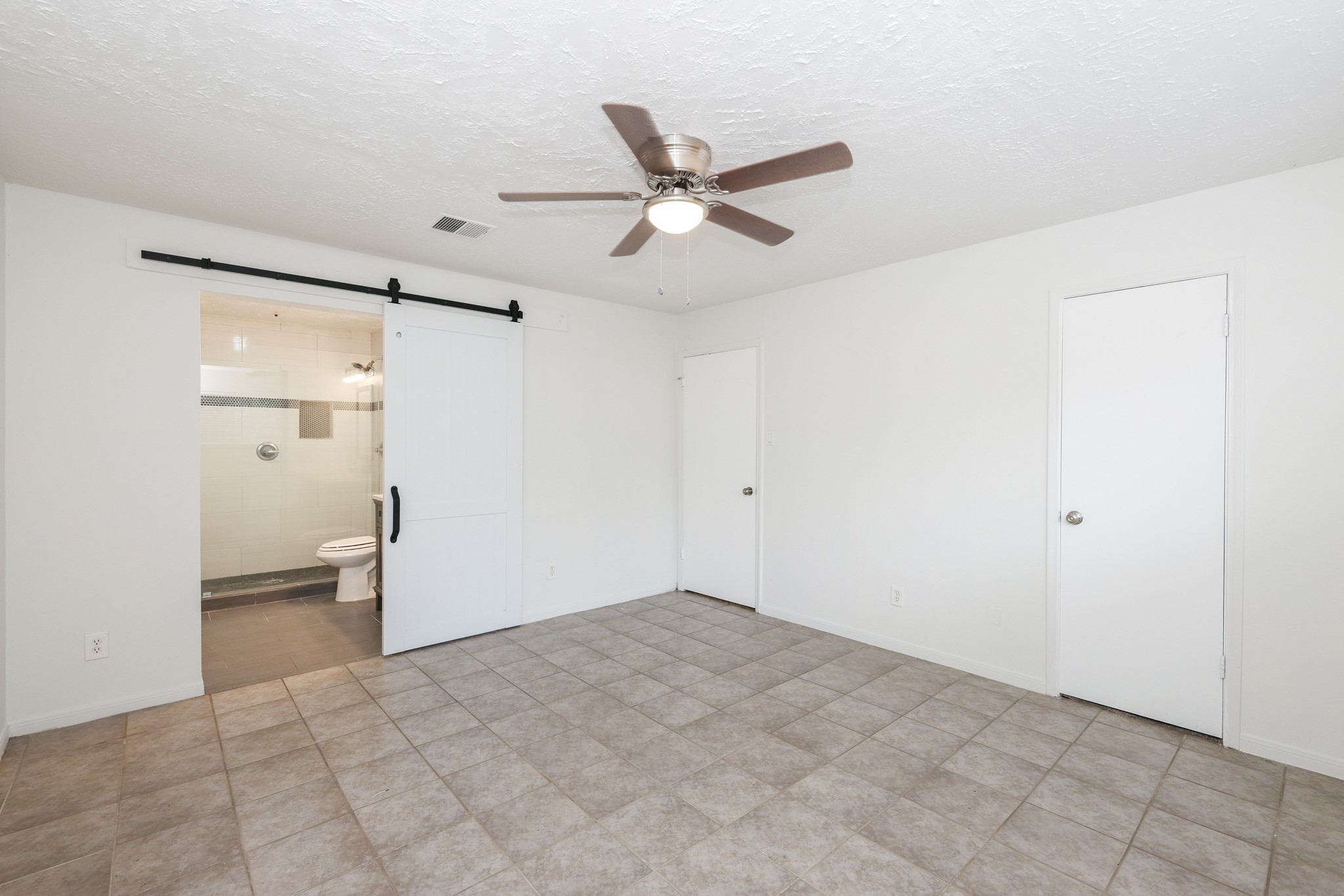 7211 Foxside Lane Property Photo 16