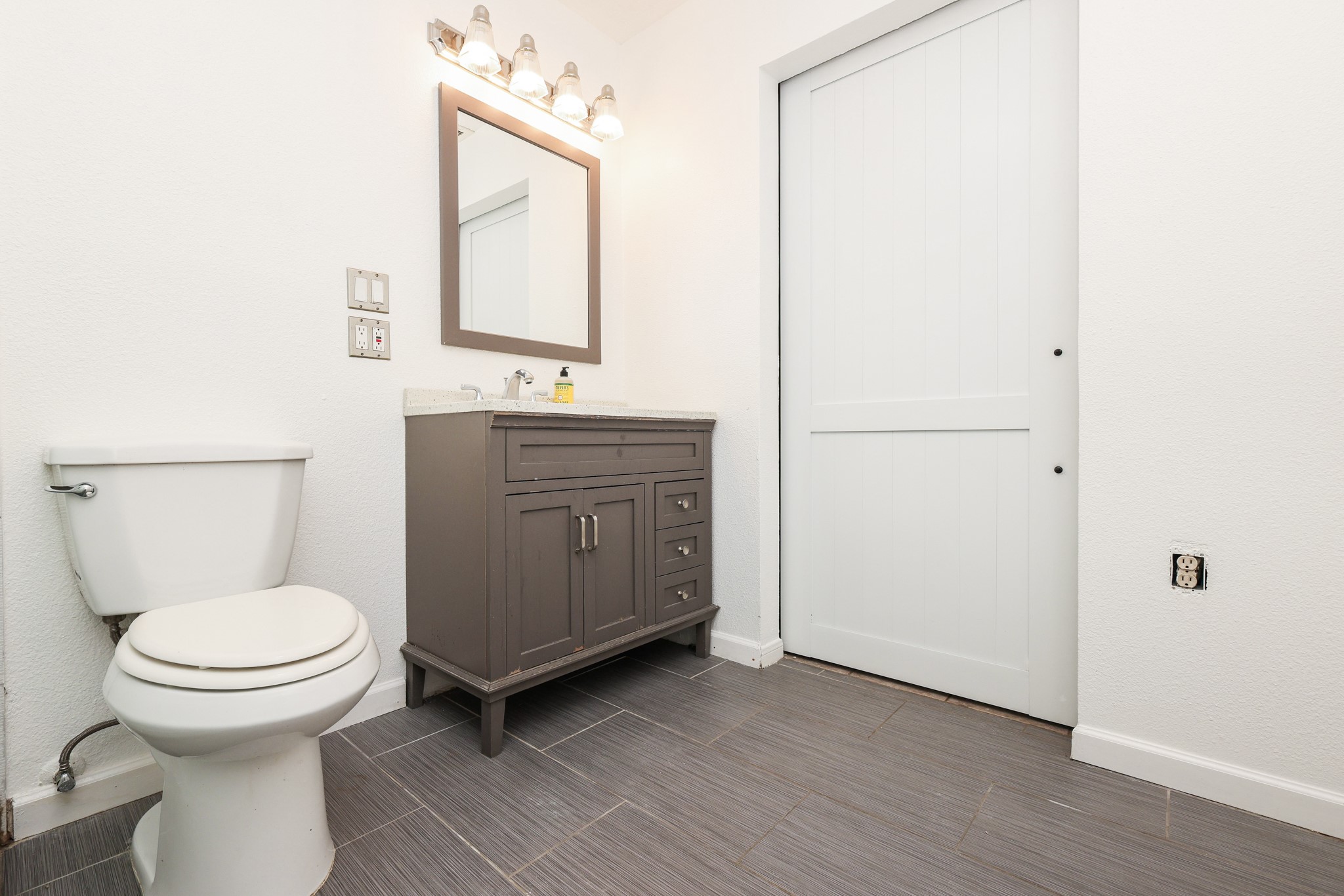 7211 Foxside Lane Property Photo 17