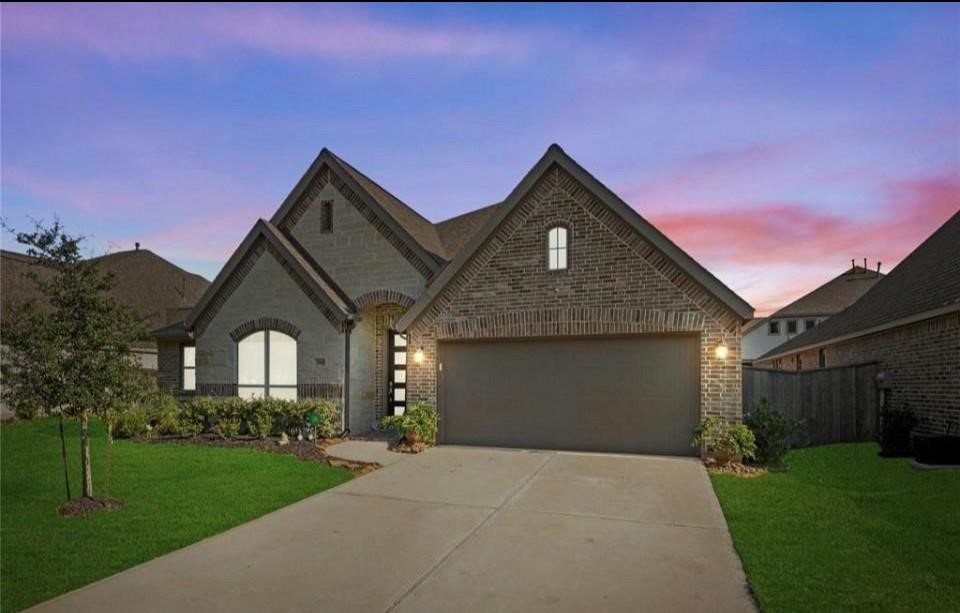 23626 Sage Villa Drive Property Photo 2