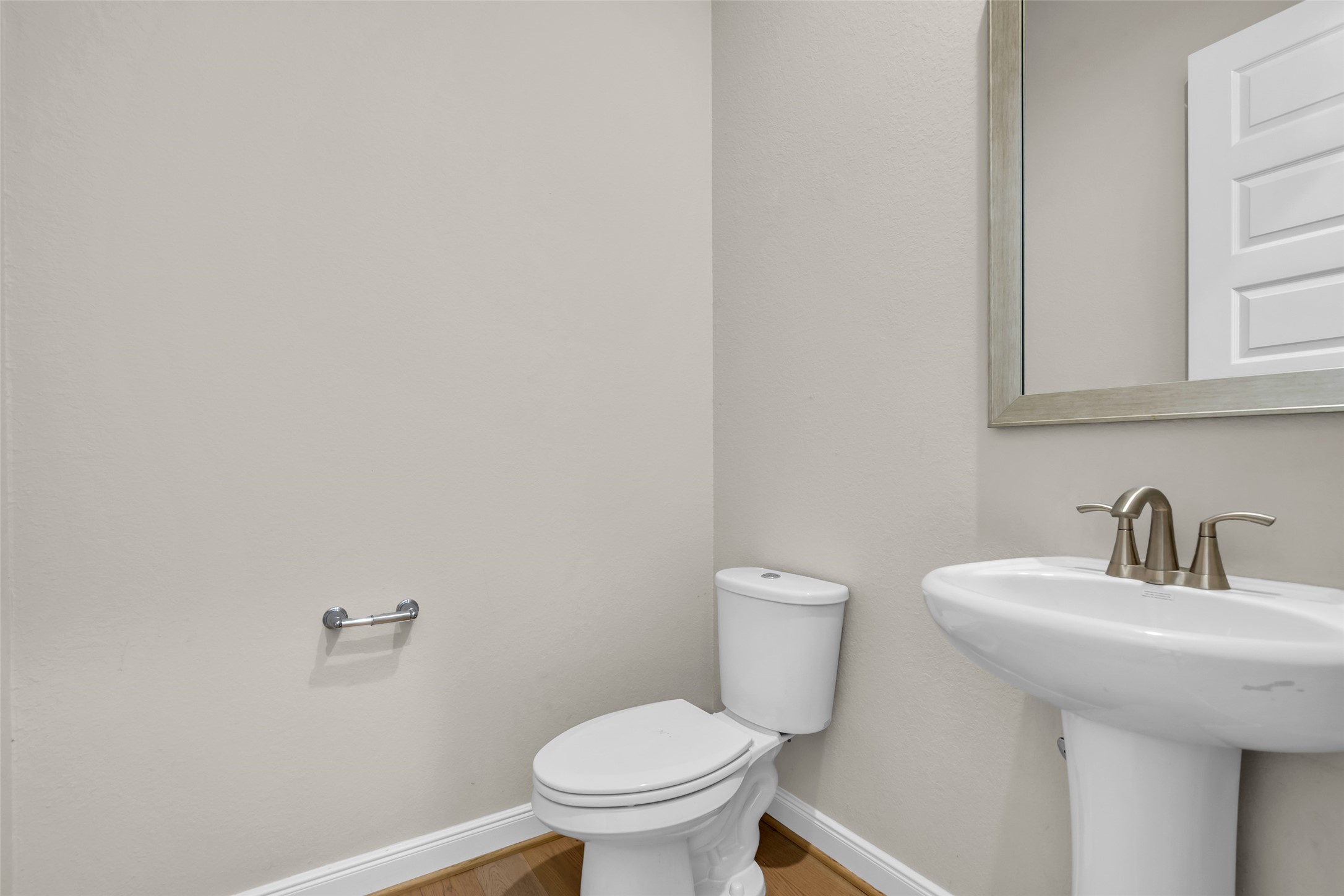10004 Steeple Farms Drive Property Photo 16
