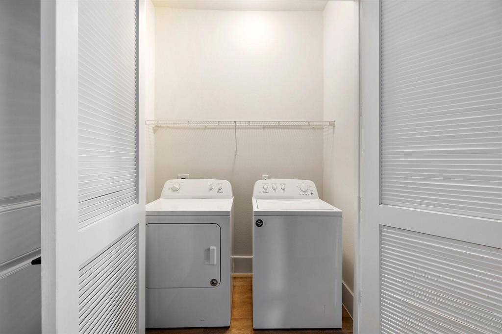 1508 Blodgett Street 307 Property Photo 7