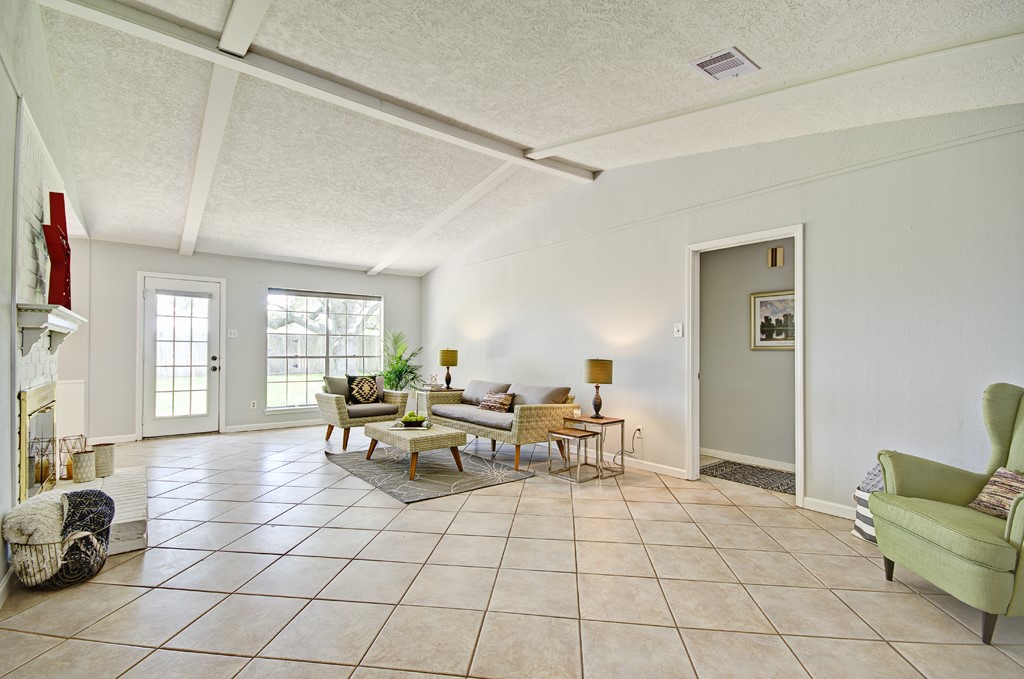 609 Mary Ann Drive Property Photo 14