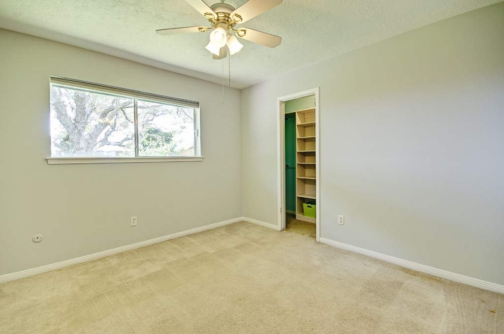 609 Mary Ann Drive Property Photo 17