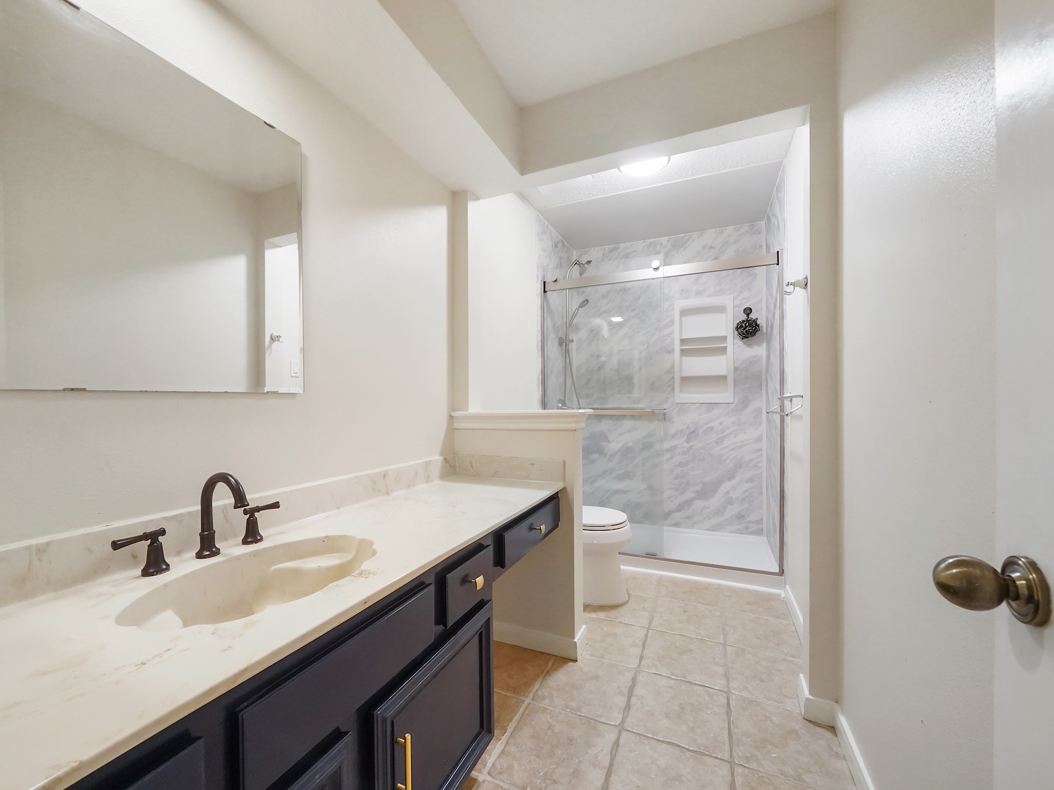 1607 Beaconshire Road Property Photo 16