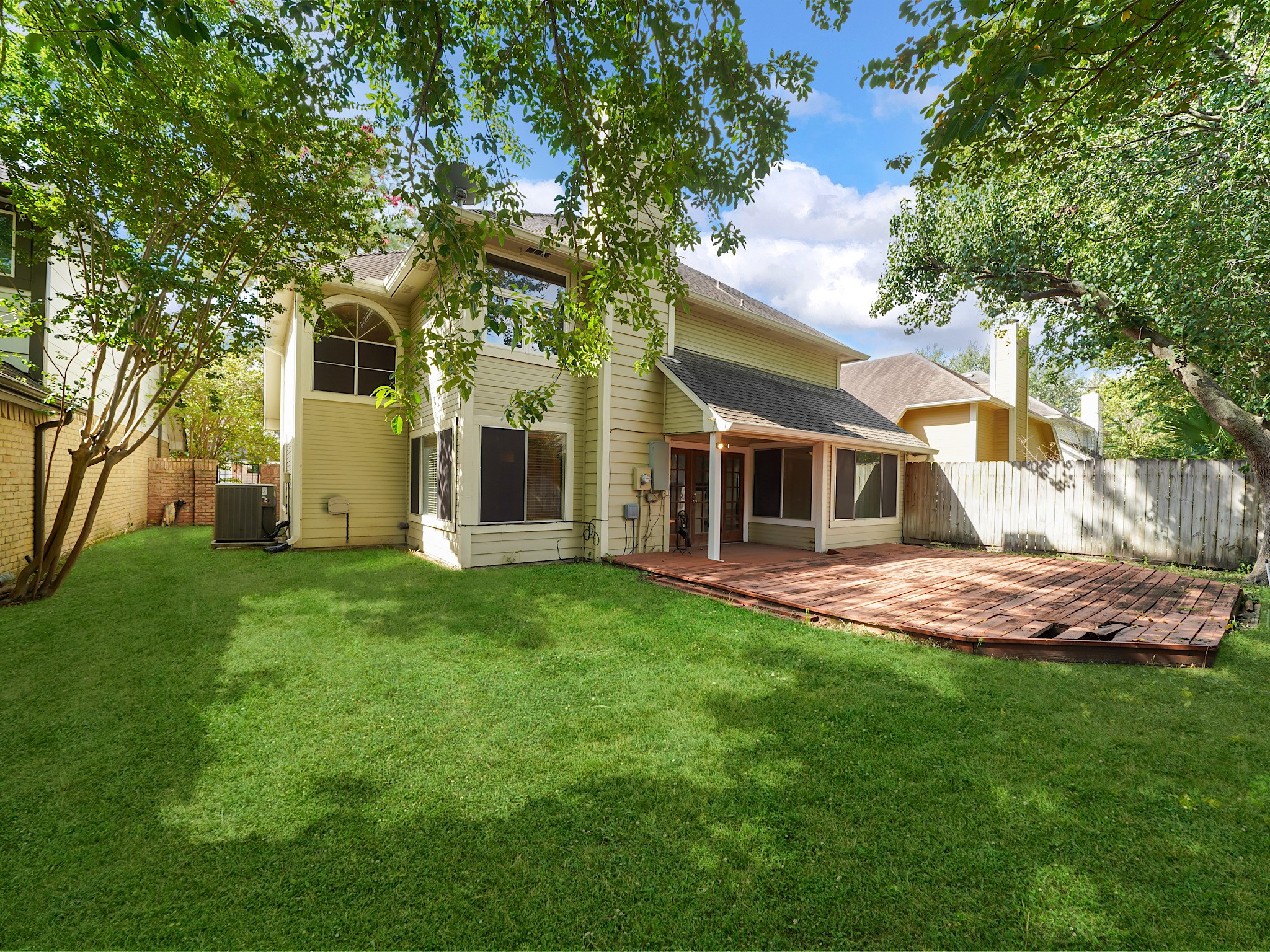 1607 Beaconshire Road Property Photo 17