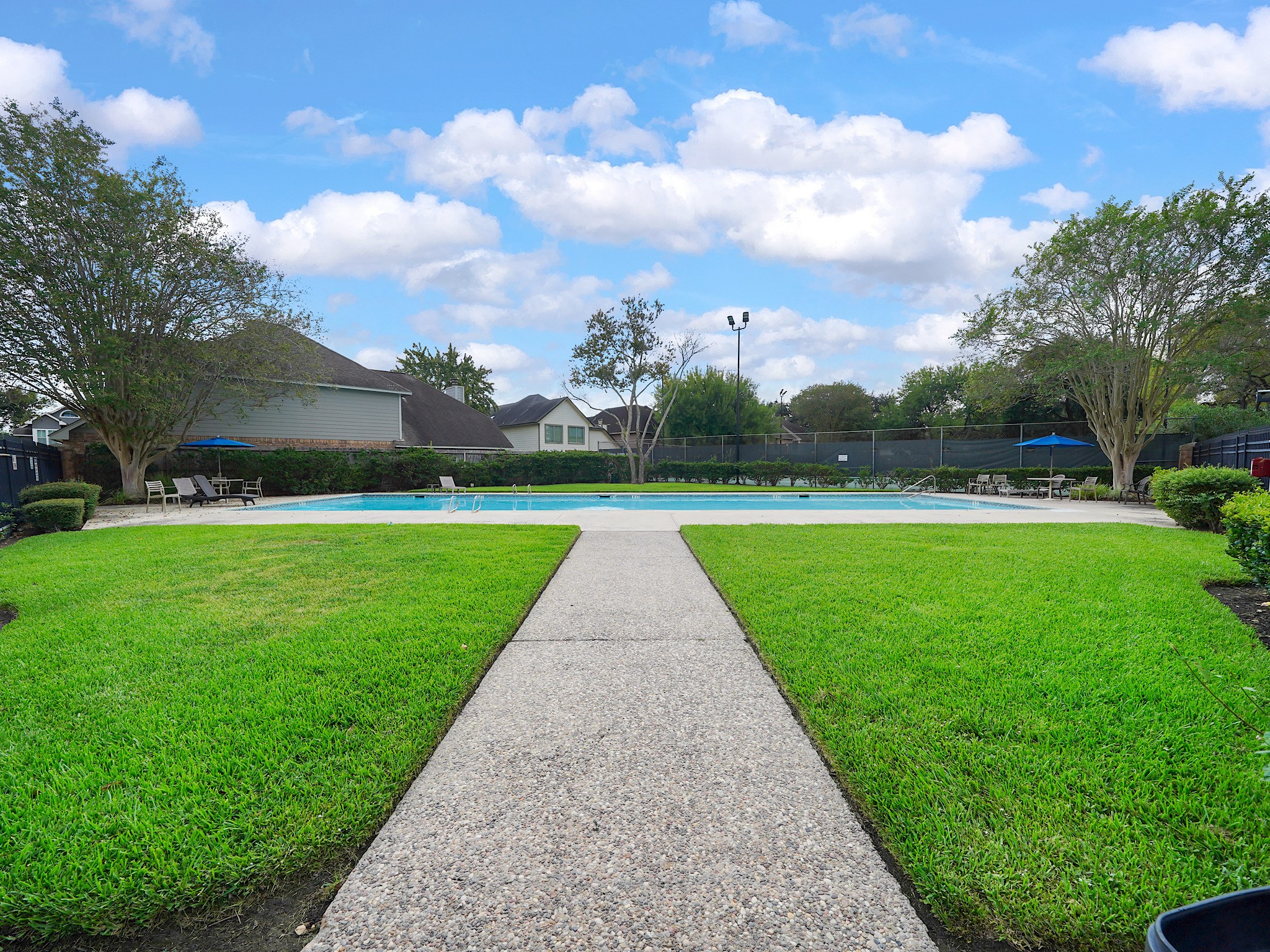 1607 Beaconshire Road Property Photo 18