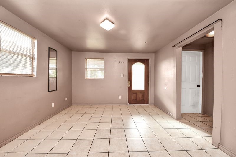 6821 Haight Street Property Photo 20