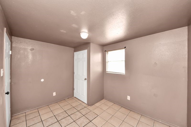 6821 Haight Street Property Photo 27