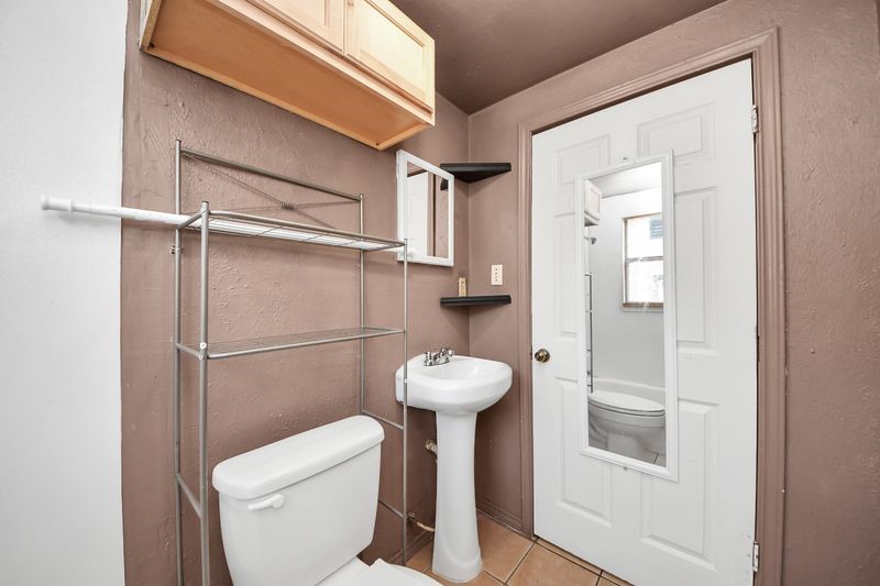 6821 Haight Street Property Photo 30