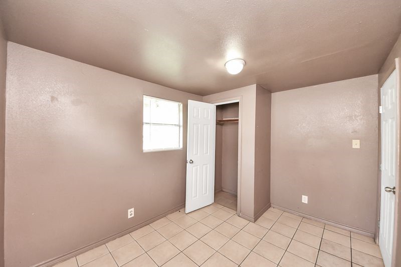 6821 Haight Street Property Photo 32