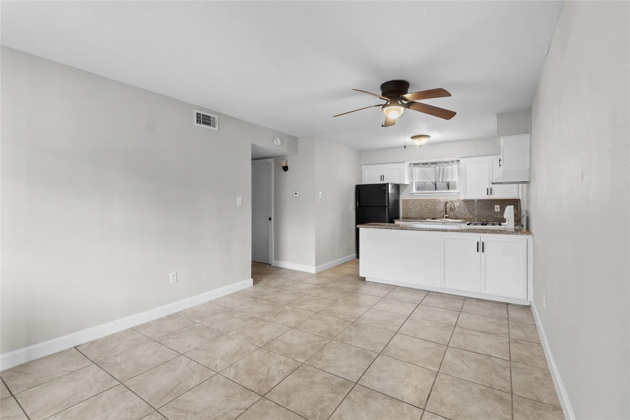 2819 Berry Street 4 Property Photo 1