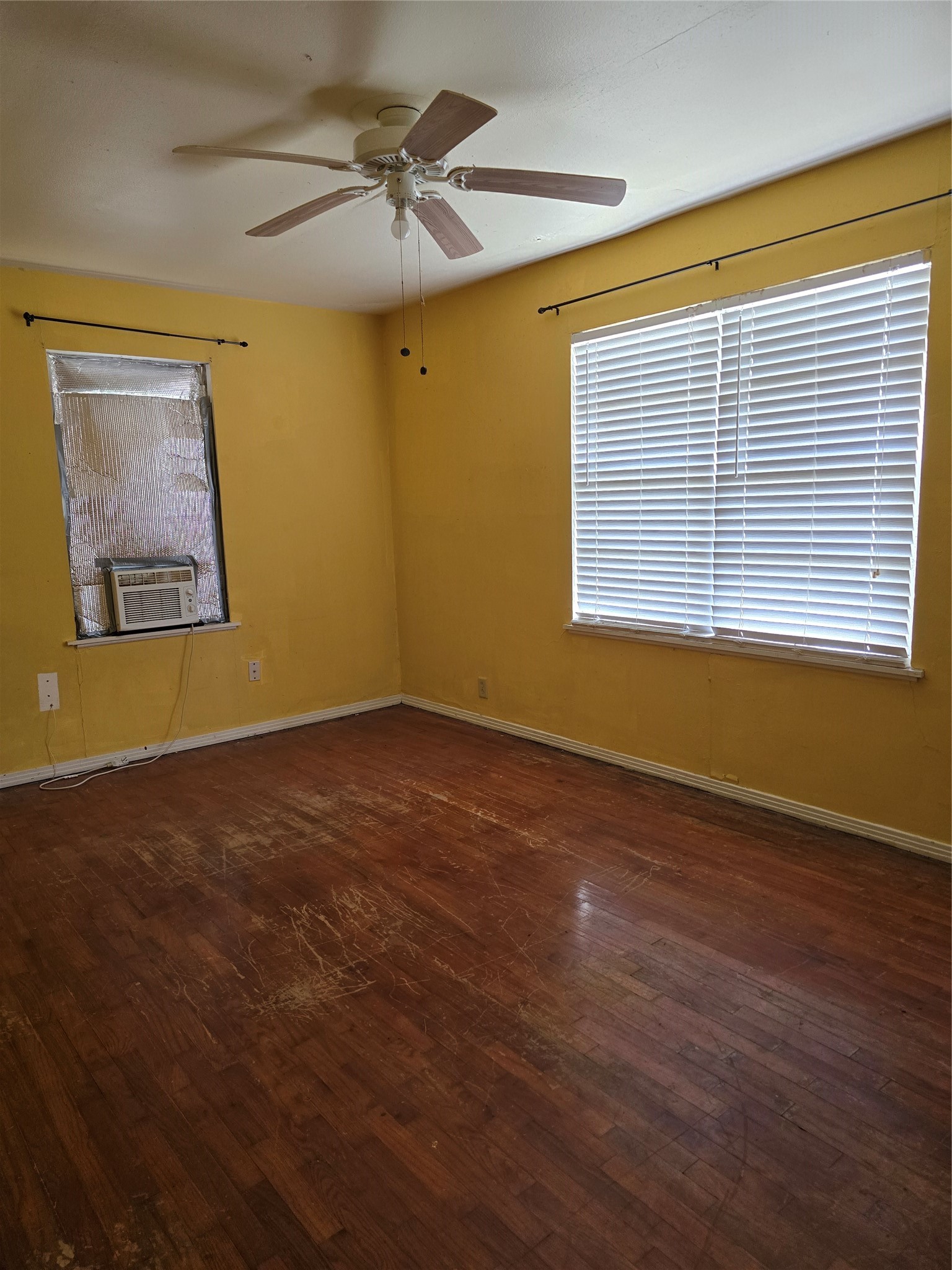 2611 1st St Property Photo 8
