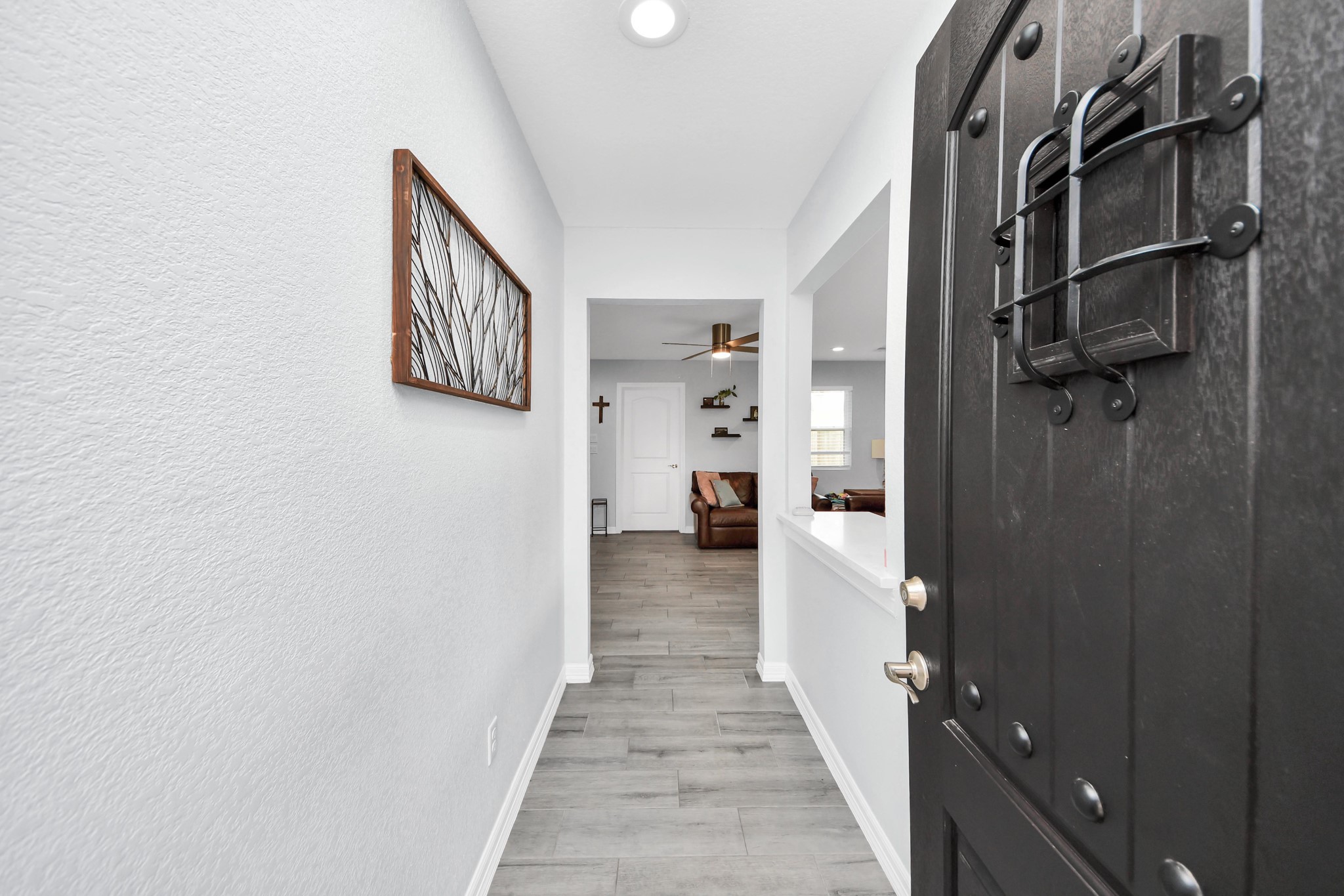 834 Ellington Street Property Photo 4