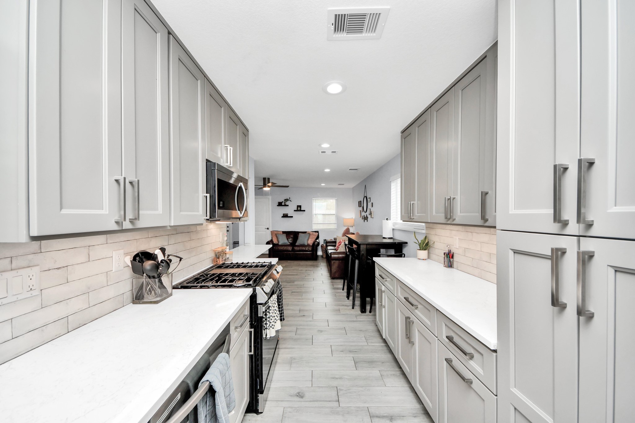 834 Ellington Street Property Photo 14