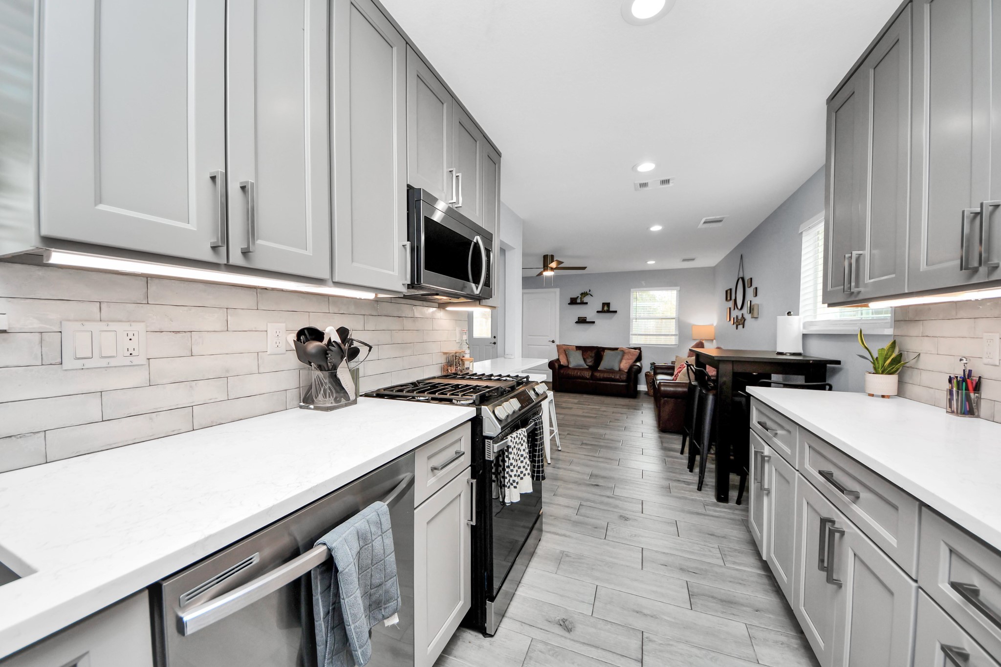 834 Ellington Street Property Photo 16