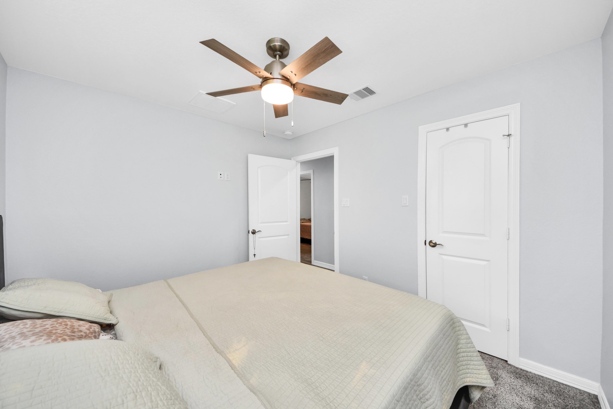 834 Ellington Street Property Photo 19