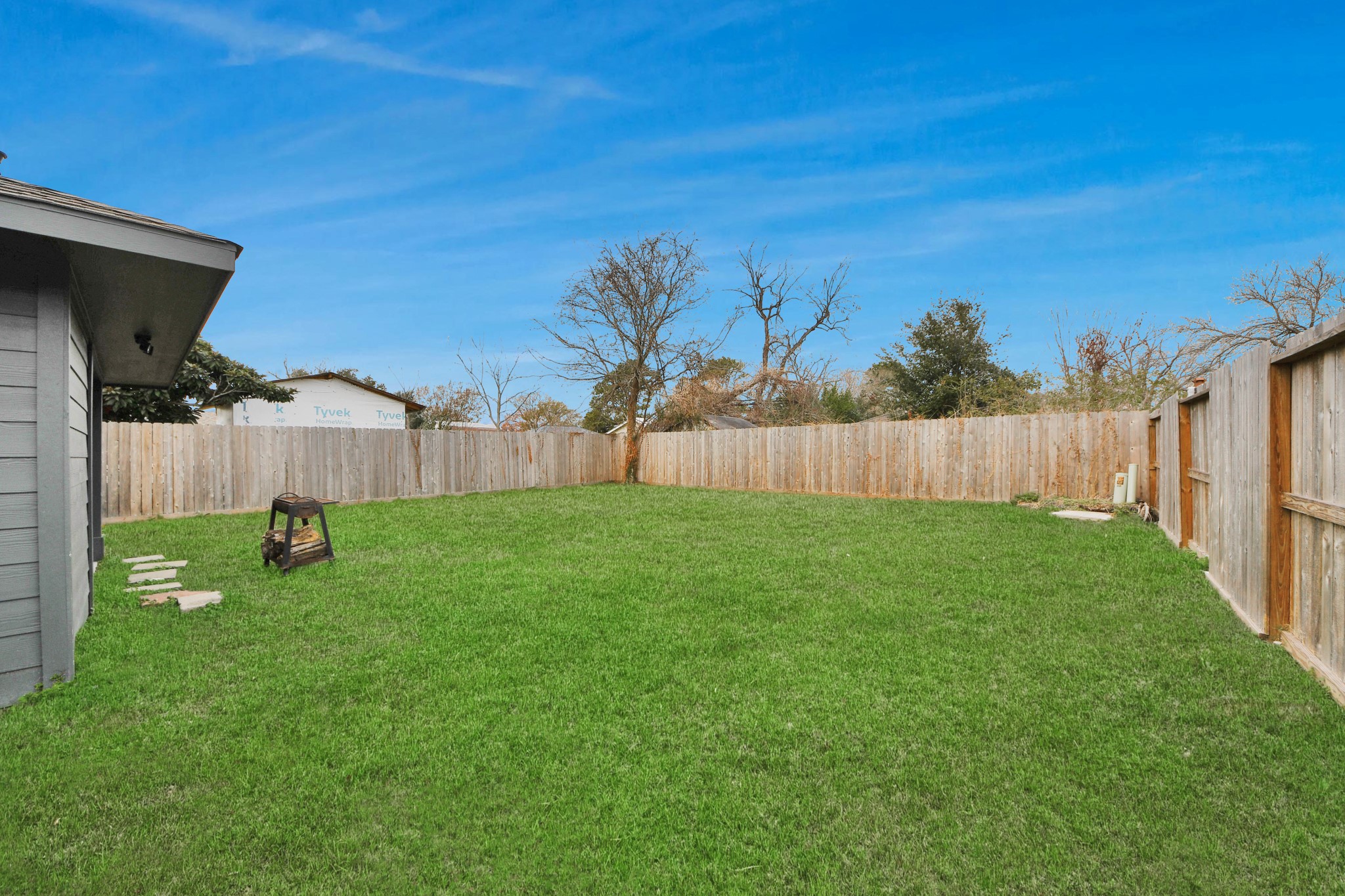834 Ellington Street Property Photo 32
