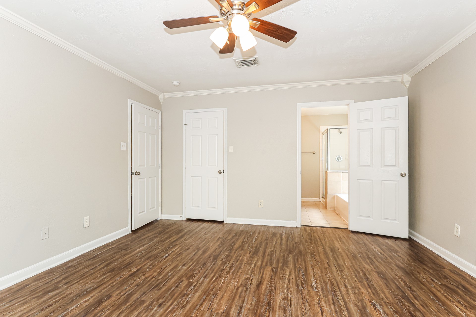 23015 Banquo Drive Property Photo 9