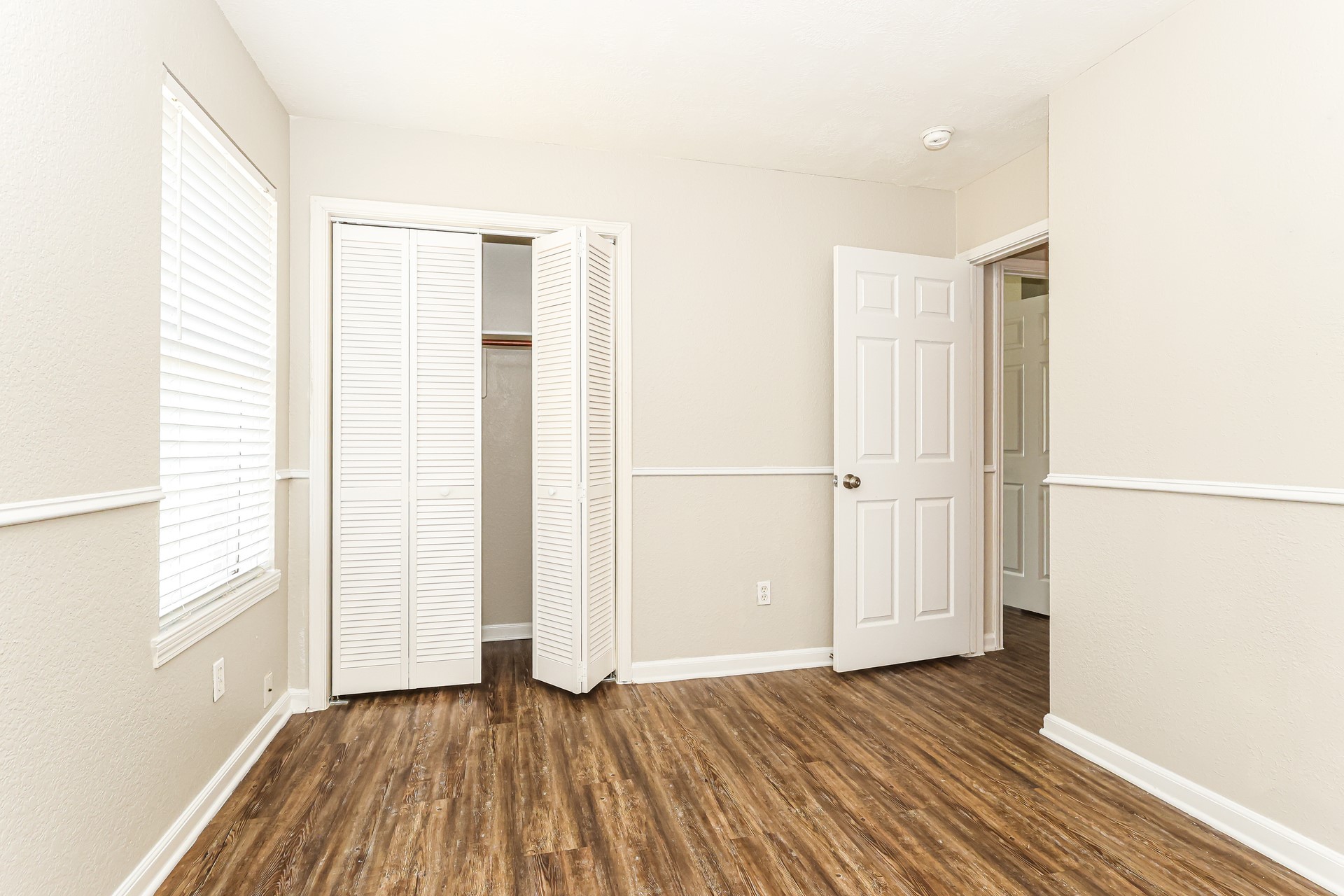 23015 Banquo Drive Property Photo 11