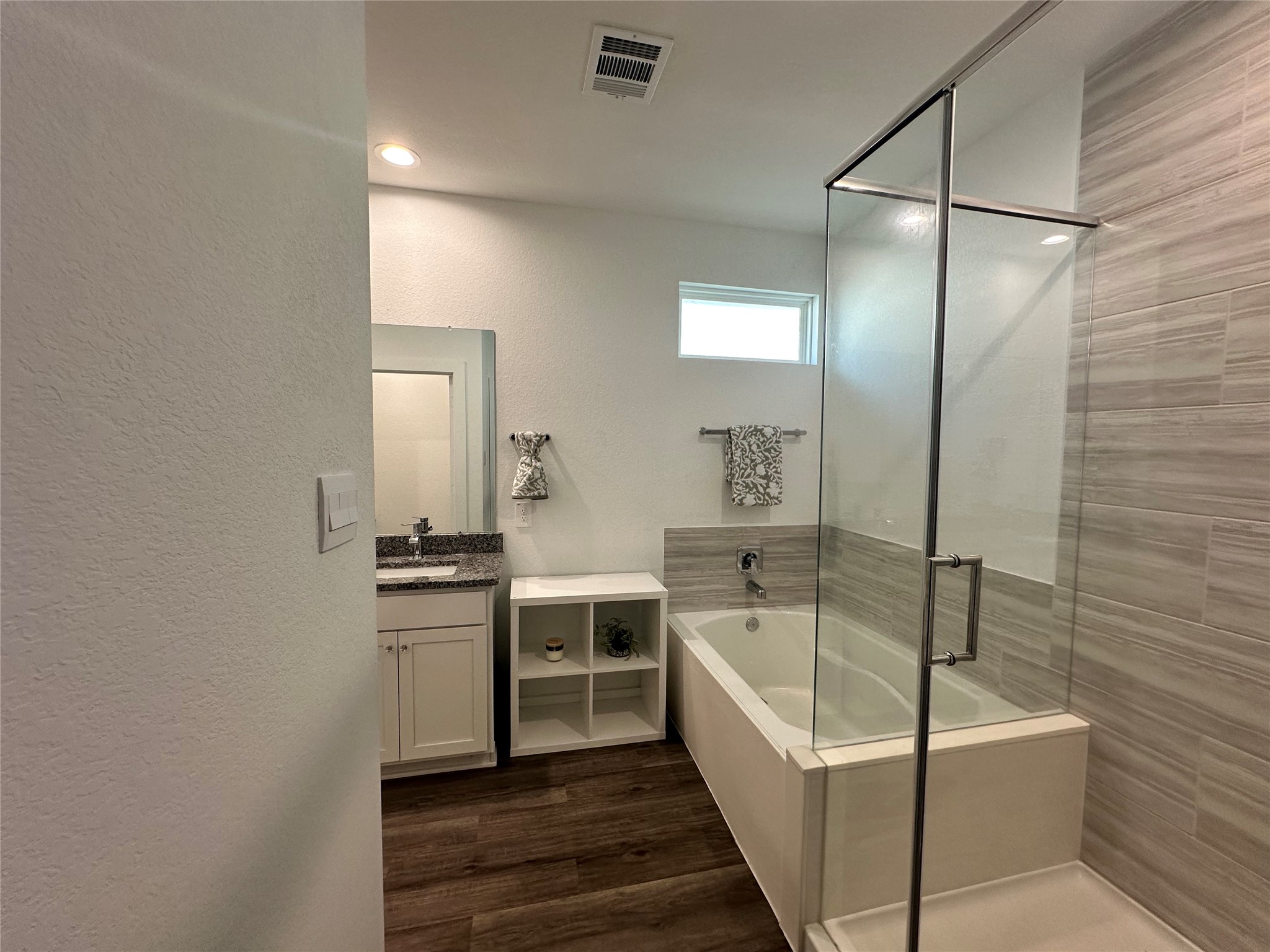 1513 Dawn Harbor Drive Property Photo 12