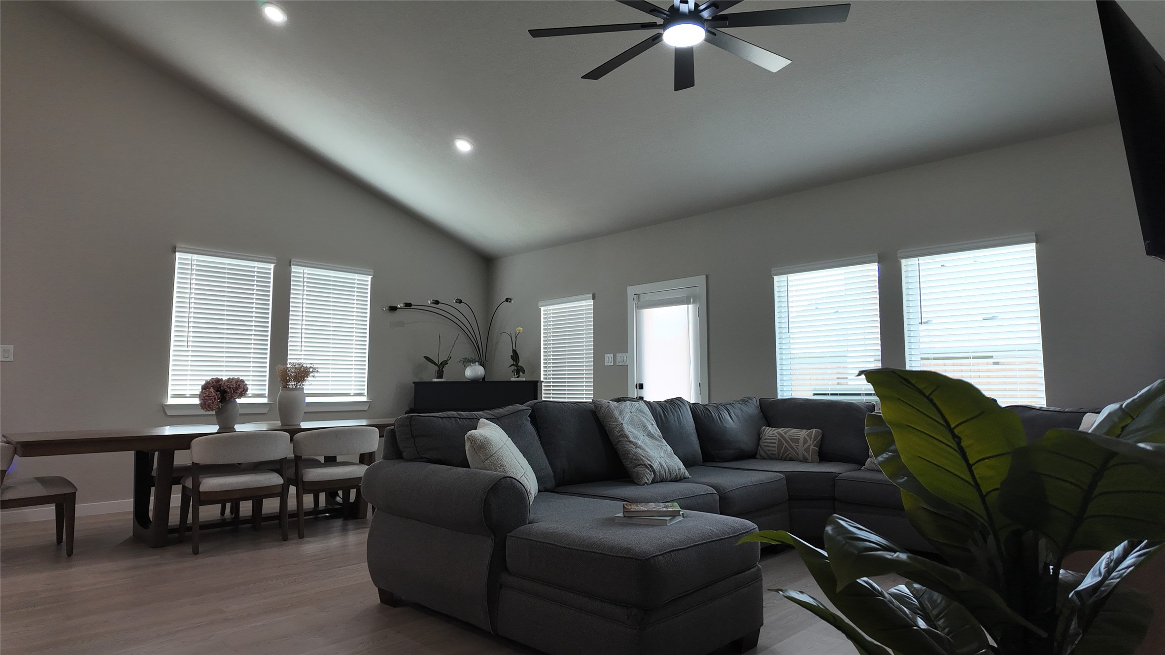 1578 King Ranch Road Property Photo 7