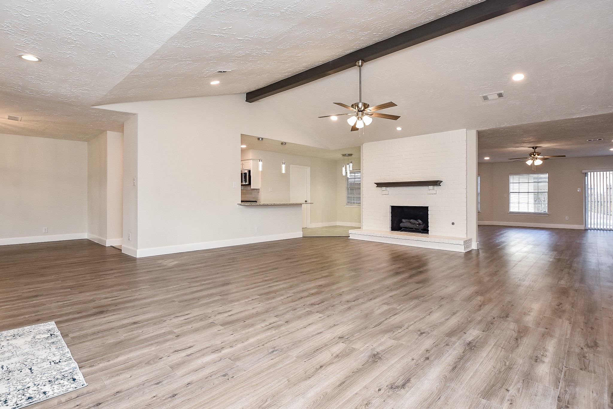 8134 Ivan Reid Drive Property Photo 6