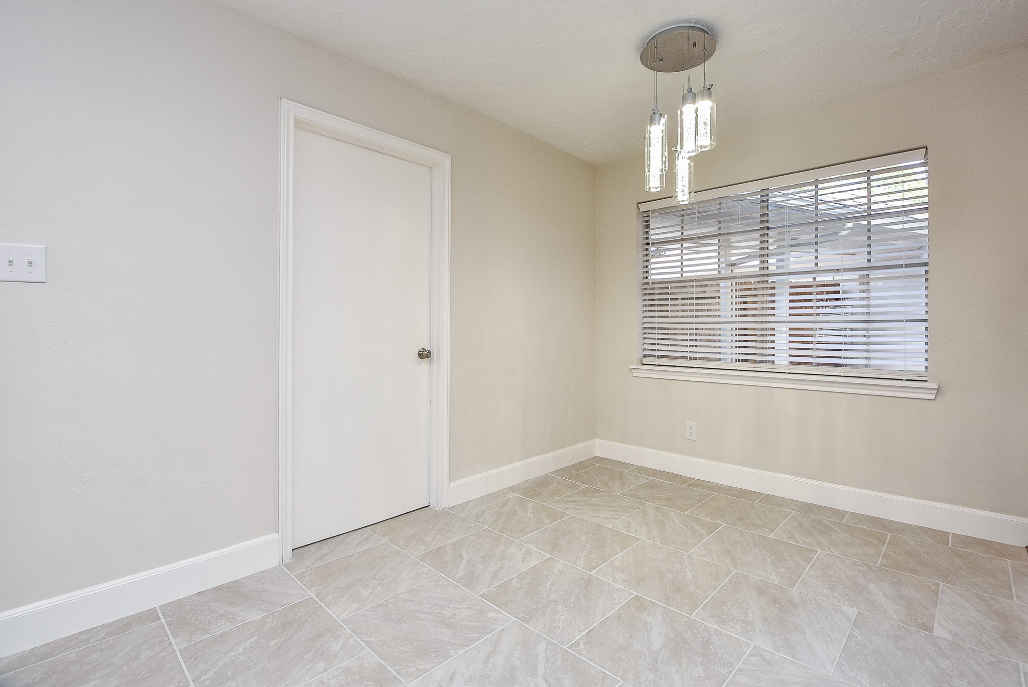 8134 Ivan Reid Drive Property Photo 15