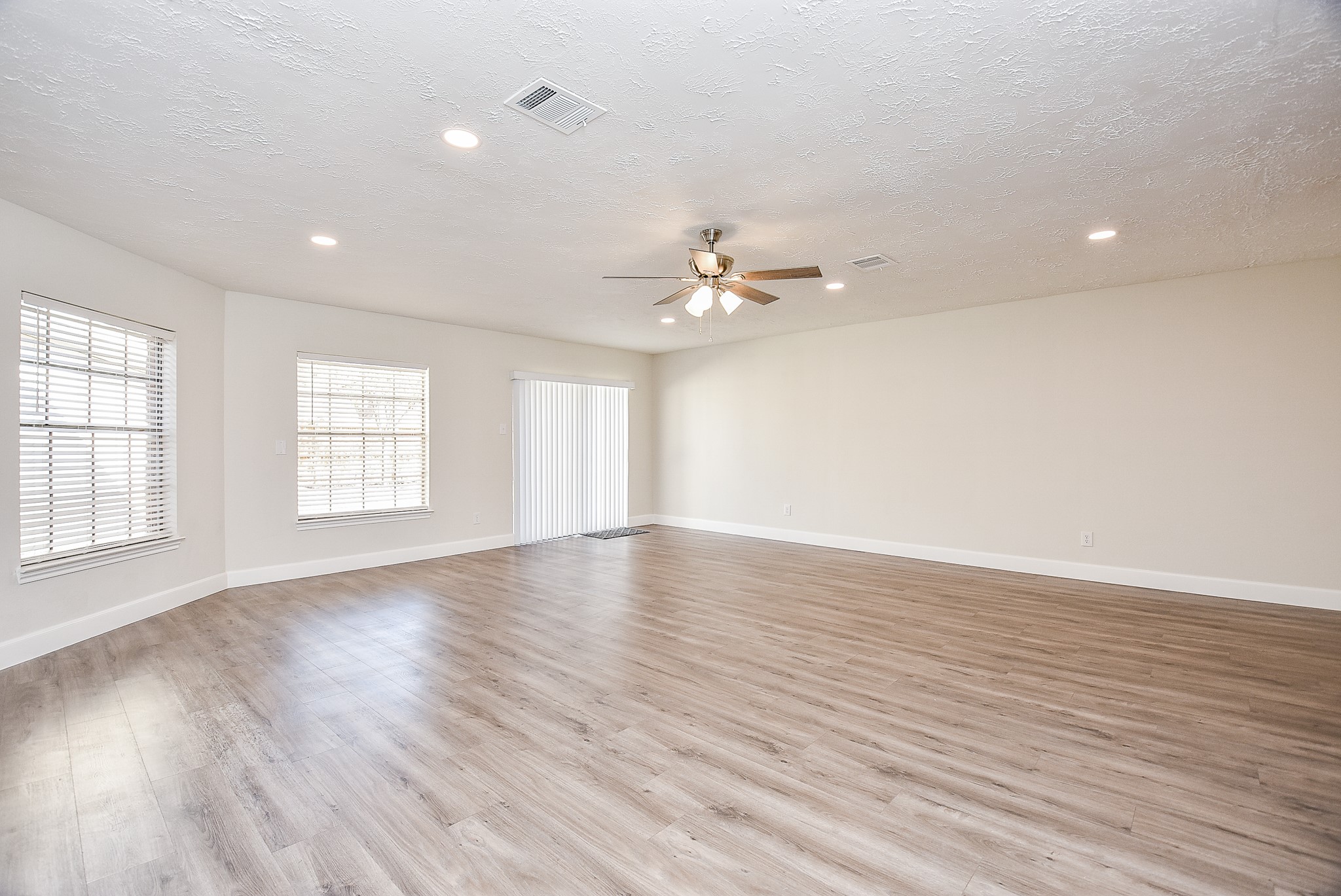 8134 Ivan Reid Drive Property Photo 17