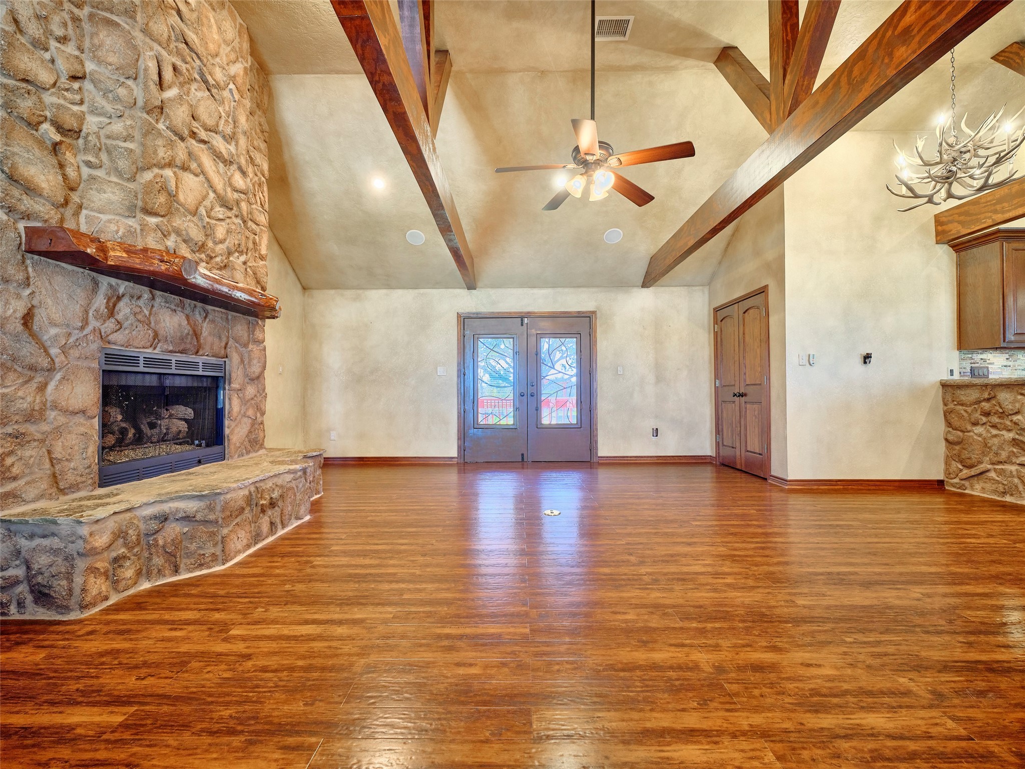 5140 Baker Road Property Photo 10