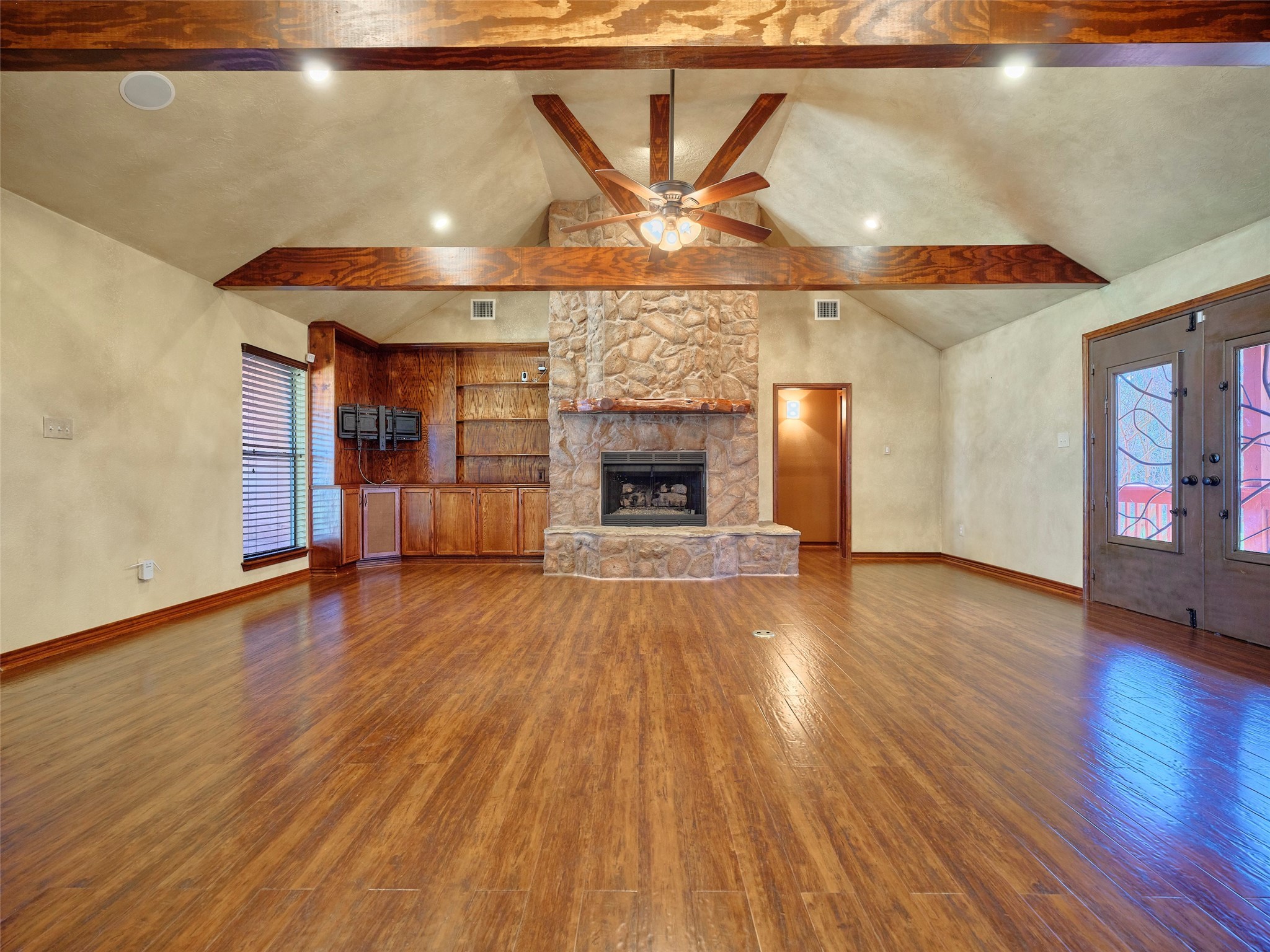 5140 Baker Road Property Photo 12