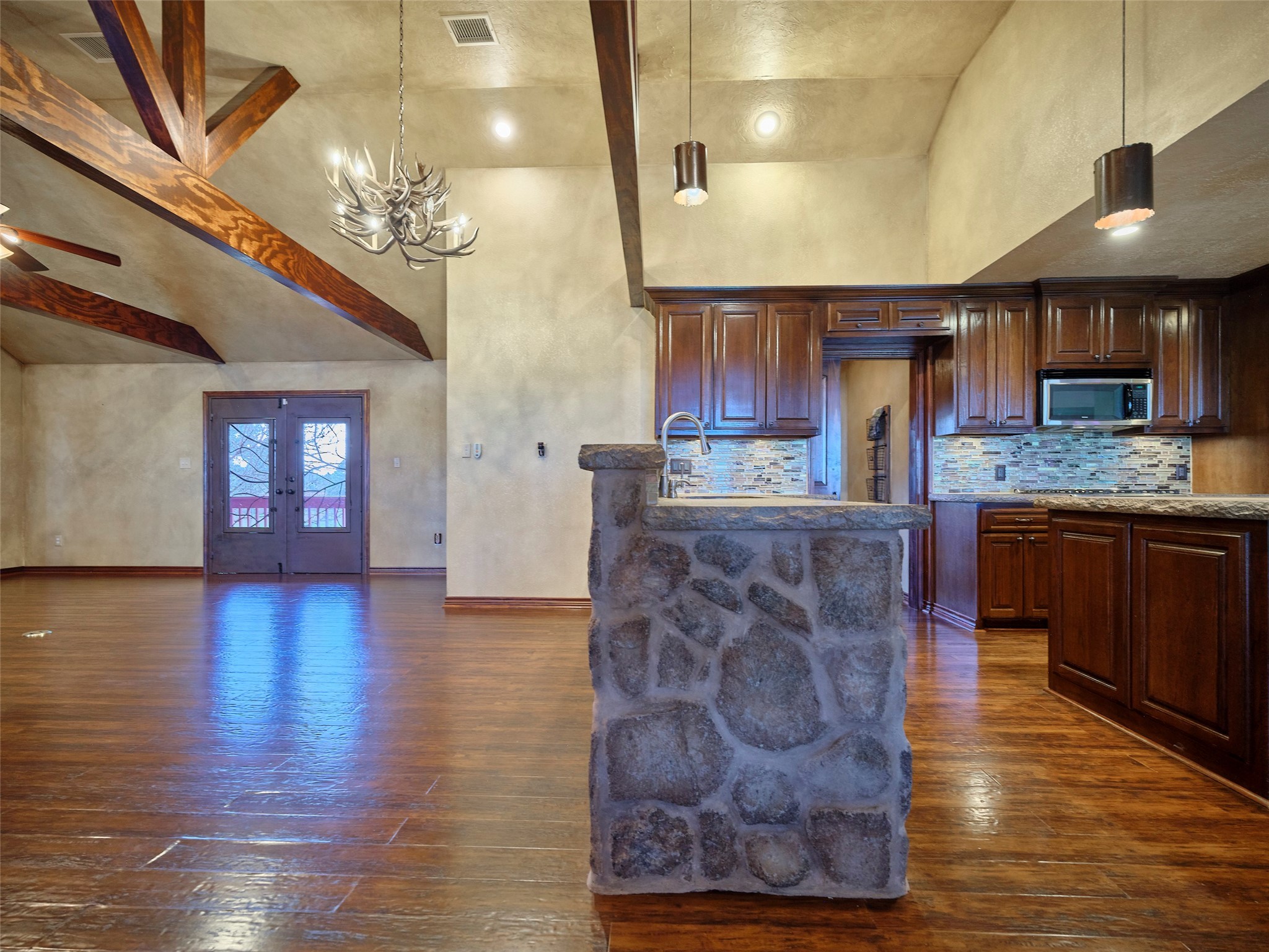 5140 Baker Road Property Photo 13