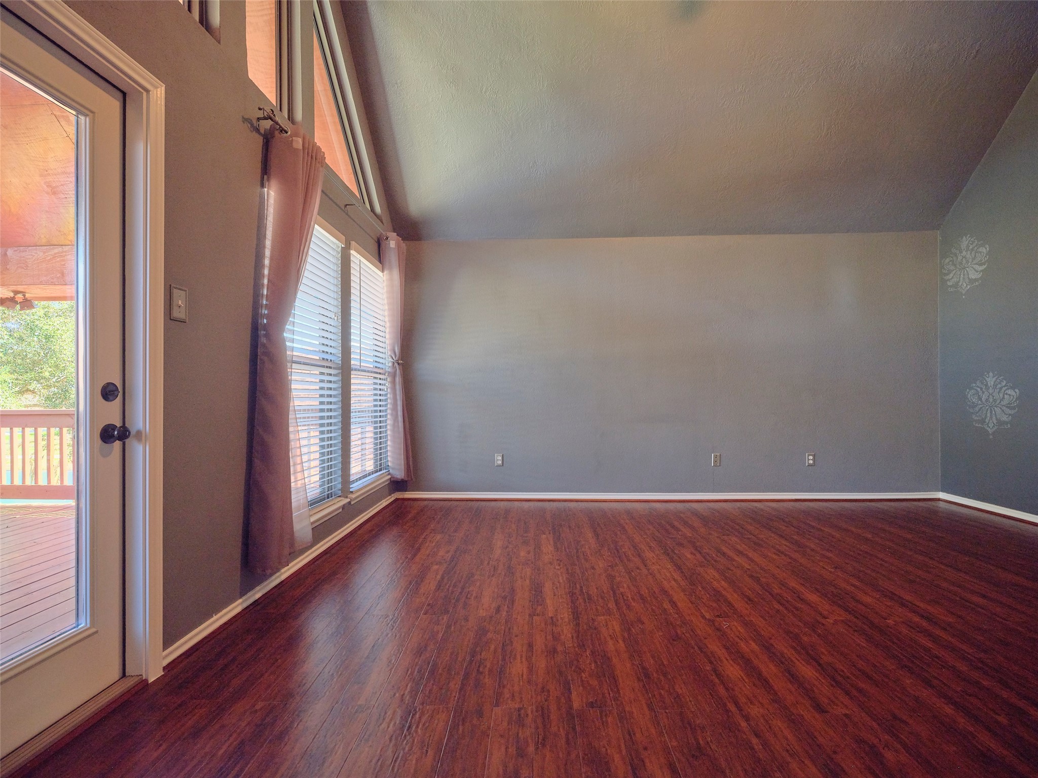 5140 Baker Road Property Photo 31