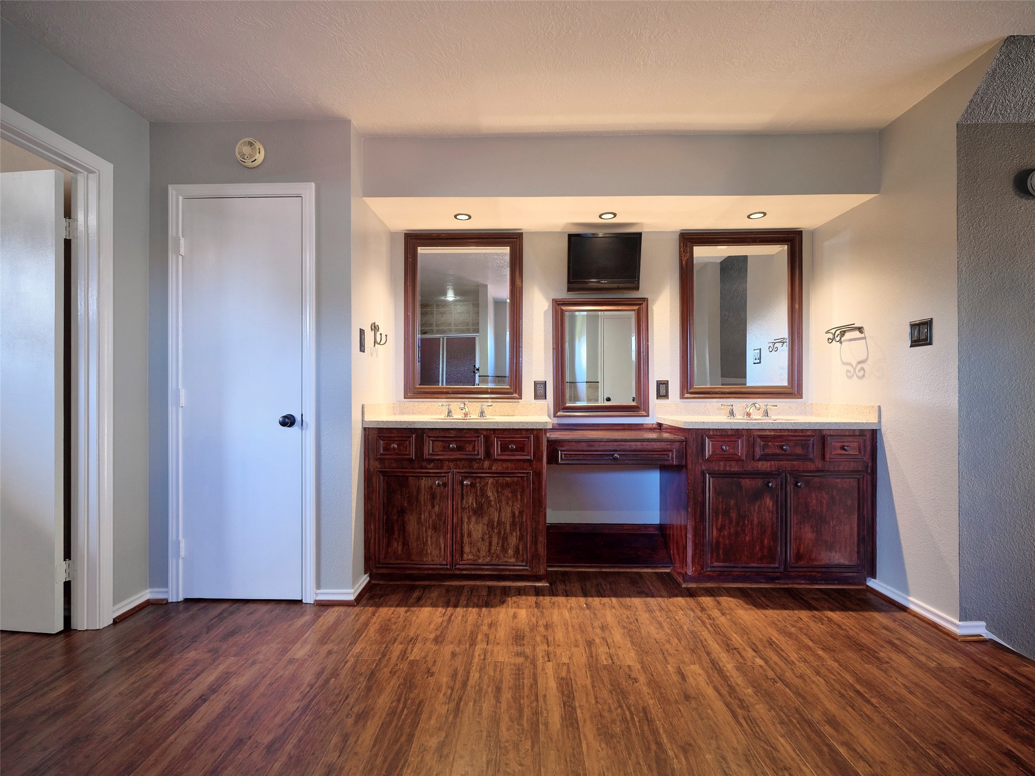 5140 Baker Road Property Photo 34