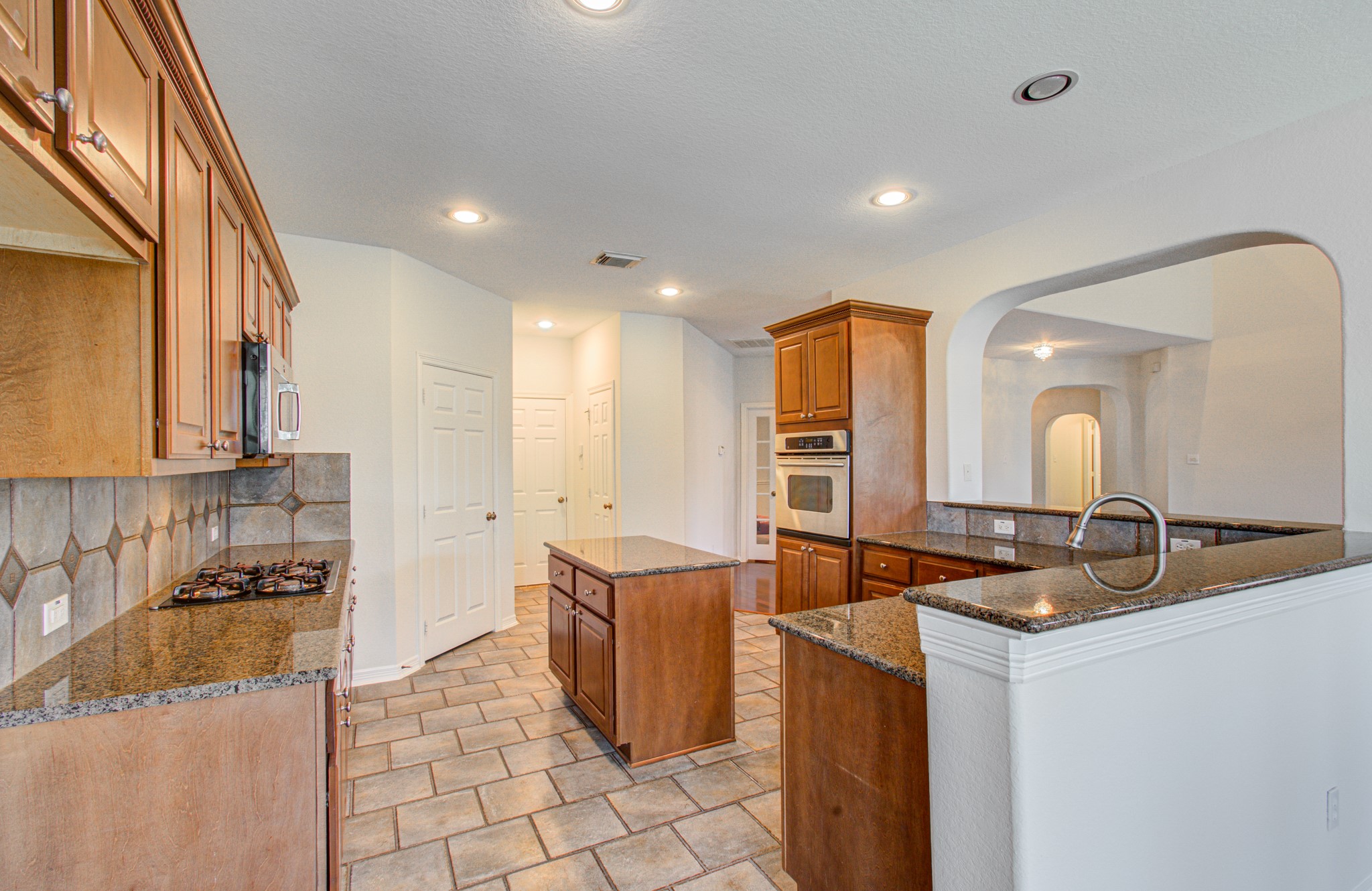 13919 Charterhouse Way Property Photo 13