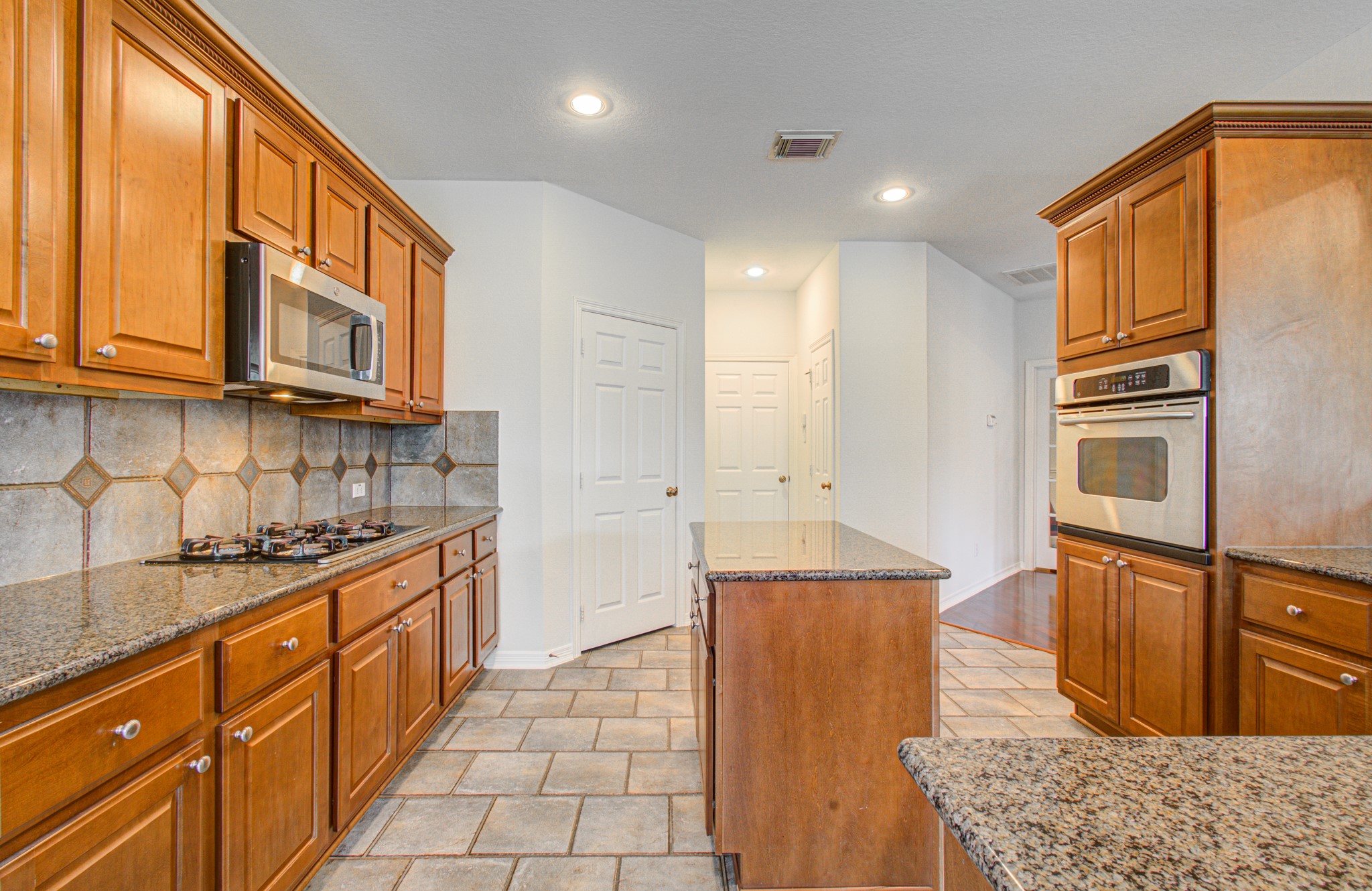 13919 Charterhouse Way Property Photo 14