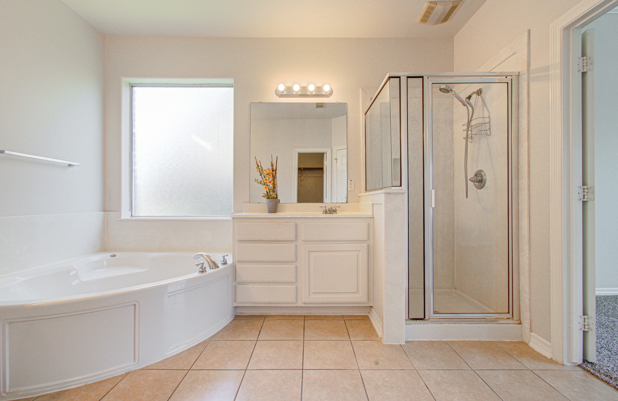 13919 Charterhouse Way Property Photo 24